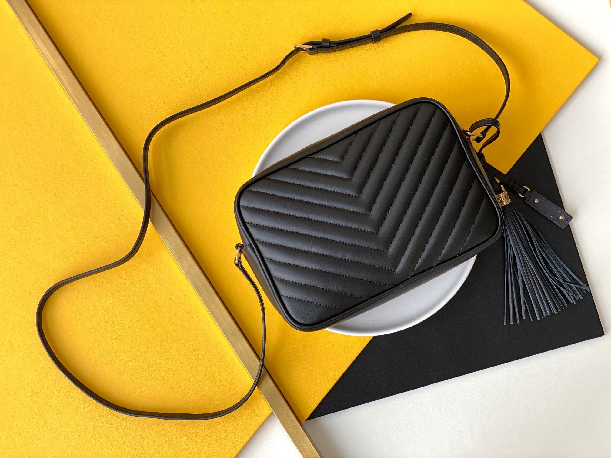 Y Lou Camera Bag In Quilted Leather - Top Club