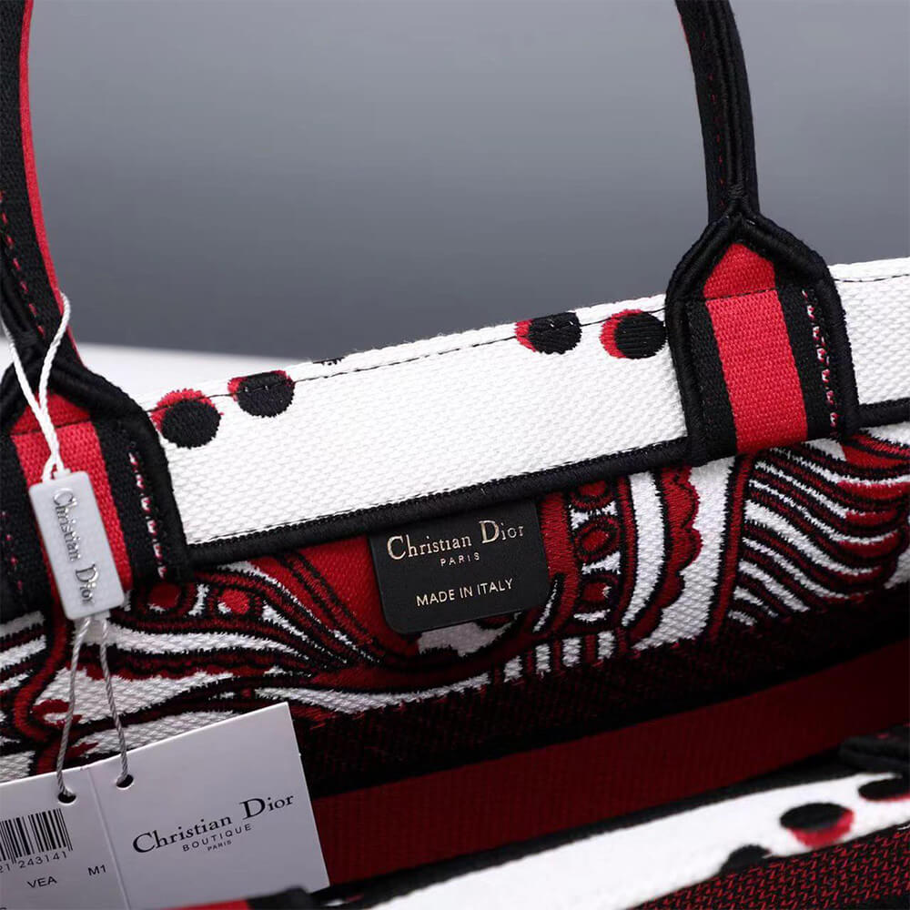 Medium DIOR BOOK TOTE - Top Club