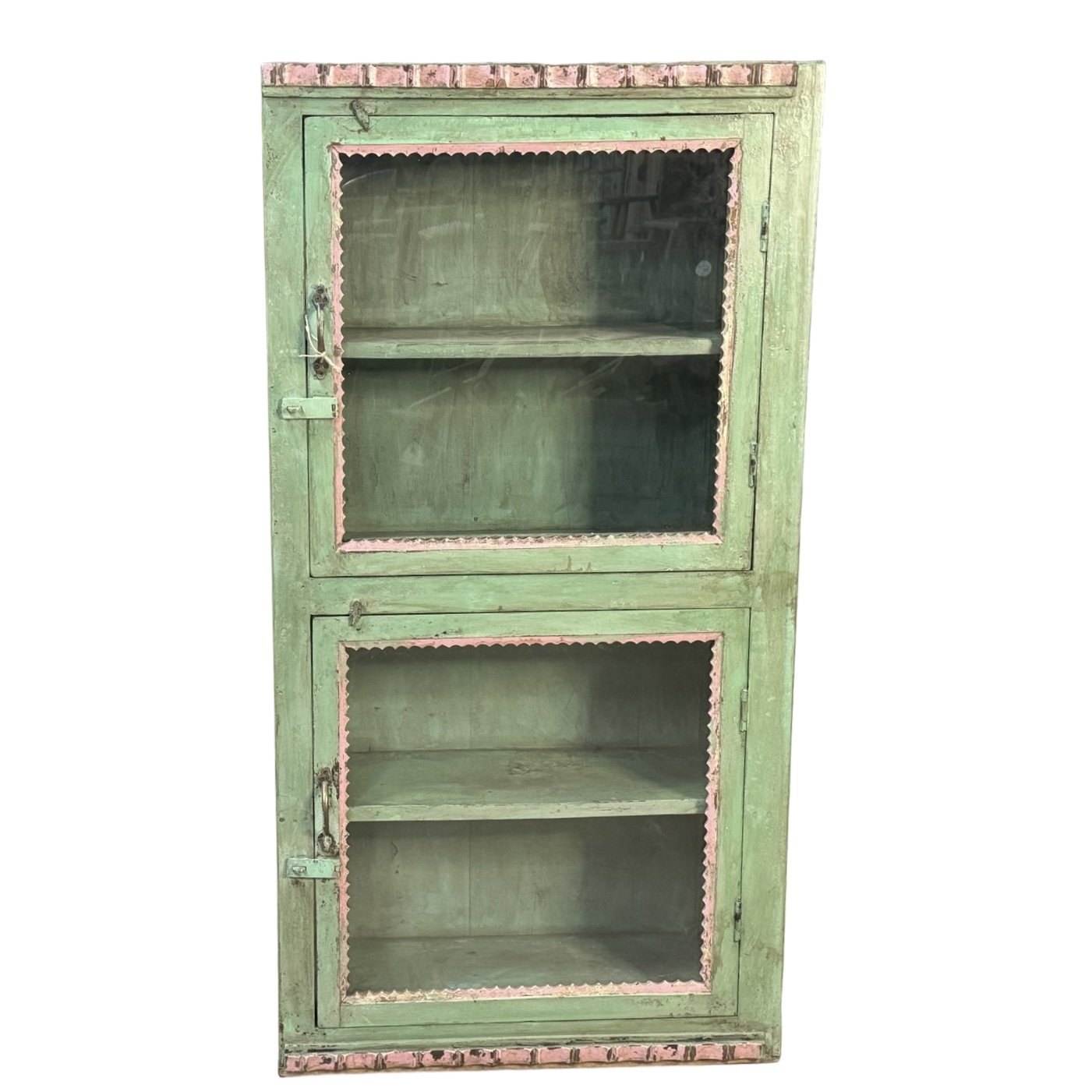 Wandkast groen/roze uniek