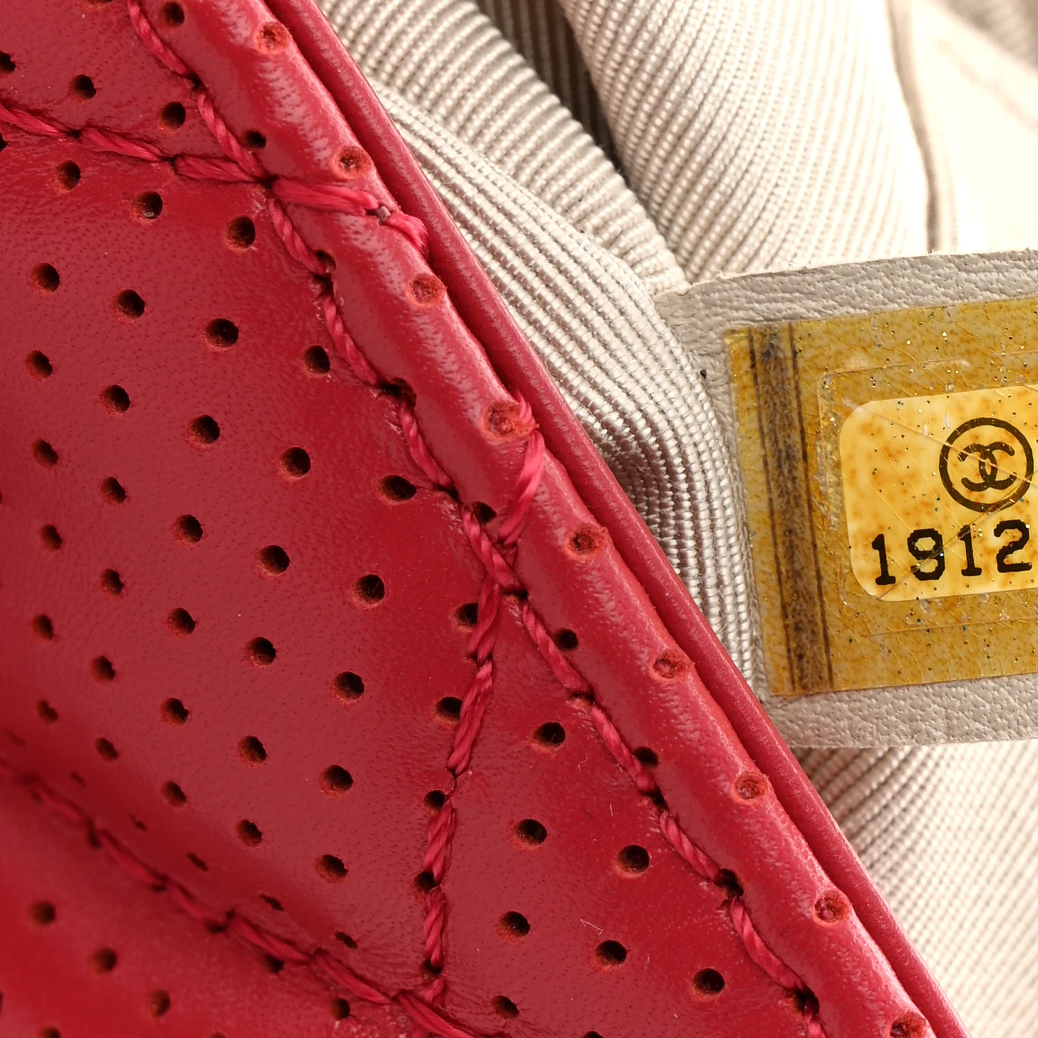 Lambskin Perforated Jumbo Punch Flap Dark Pink - Top Club