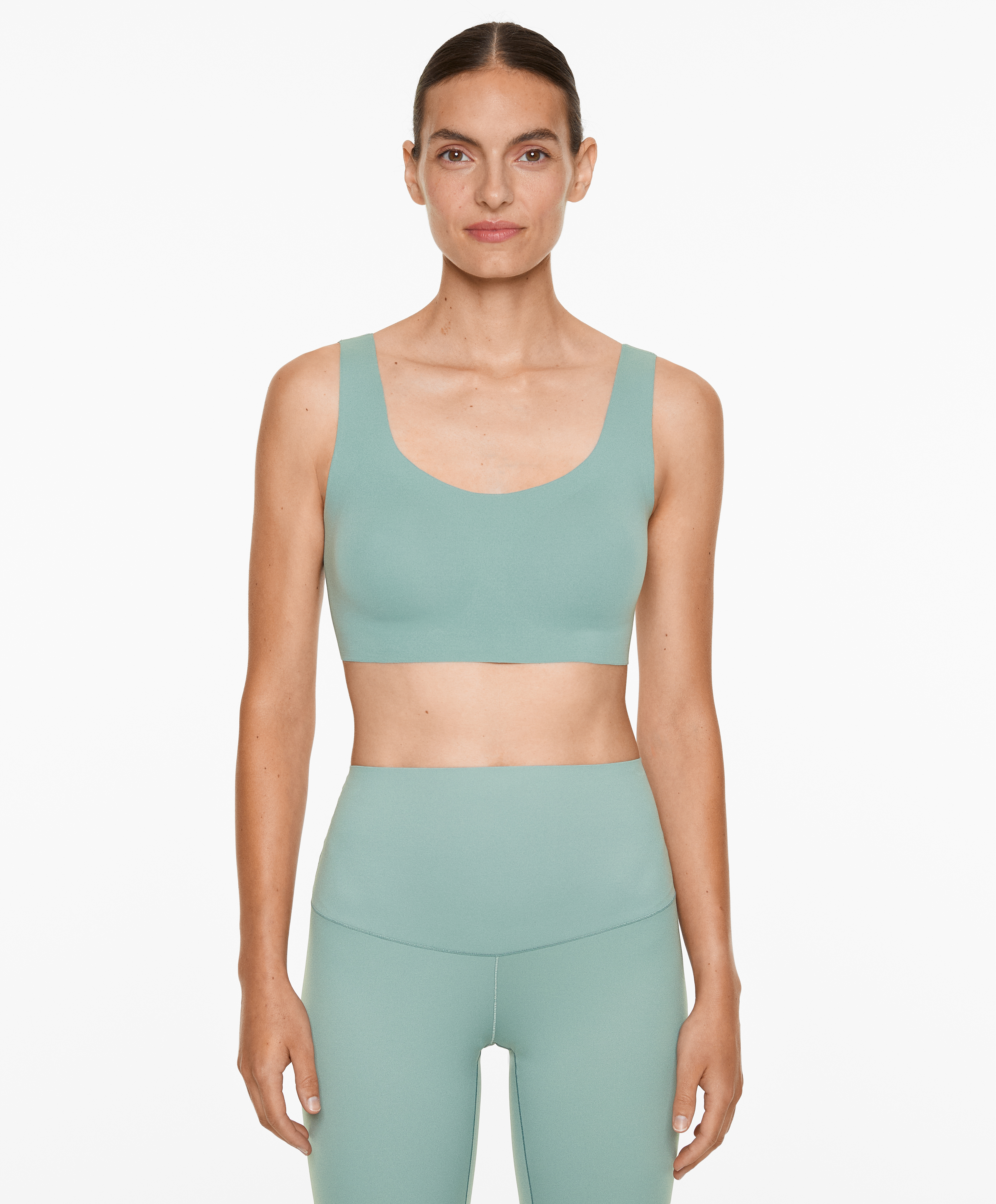 OYSHO Perfect-adapt medium-support sports bra with cups