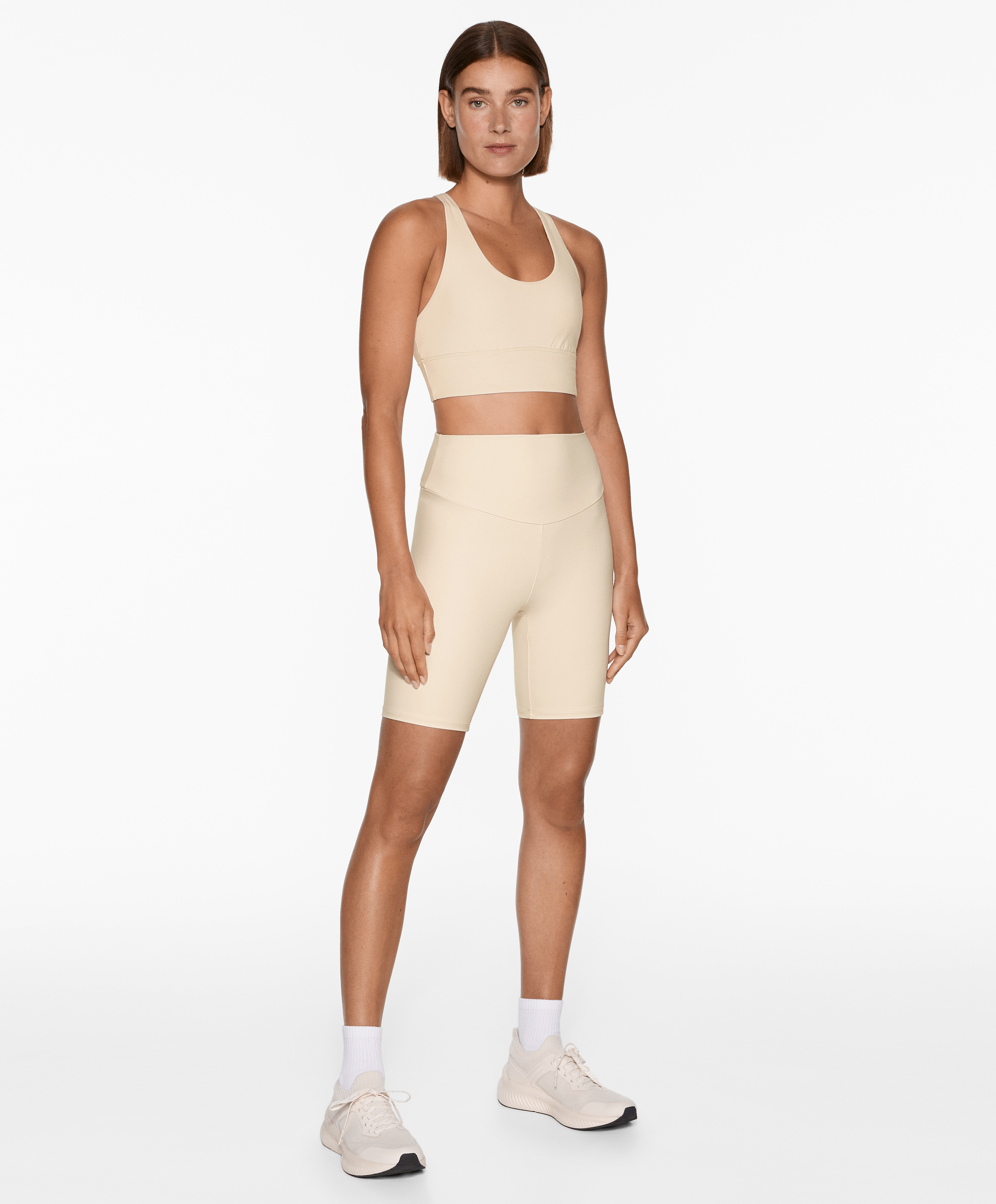 OYSHO Medium-support comfortlux sports bra with cups