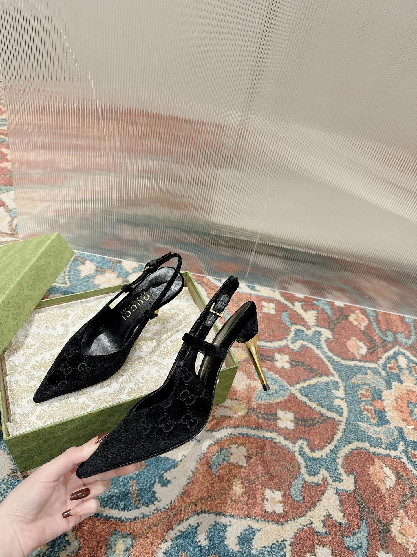 gucci new metal heel pointed toe shoes - Sneaker Replica Workshop