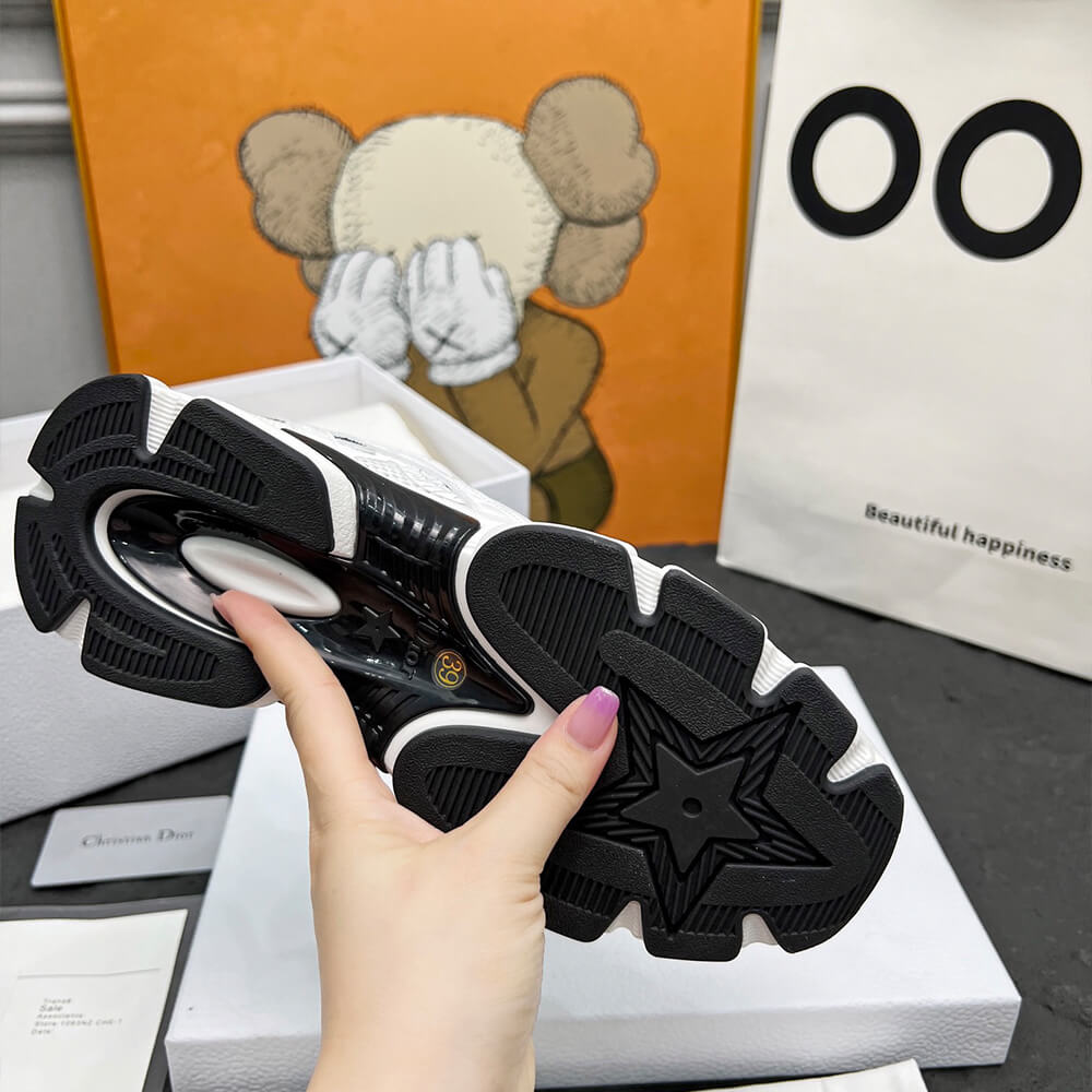 DIOR Chrono Sneaker - Top Club