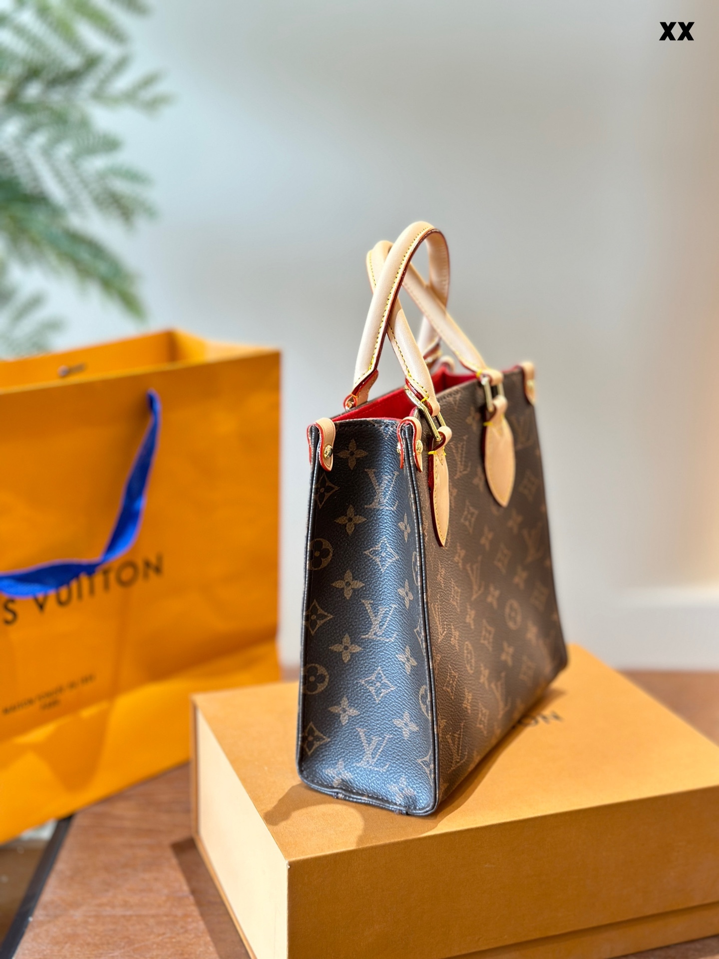Louis new arrival bag size: 20*24 cm - Top Club