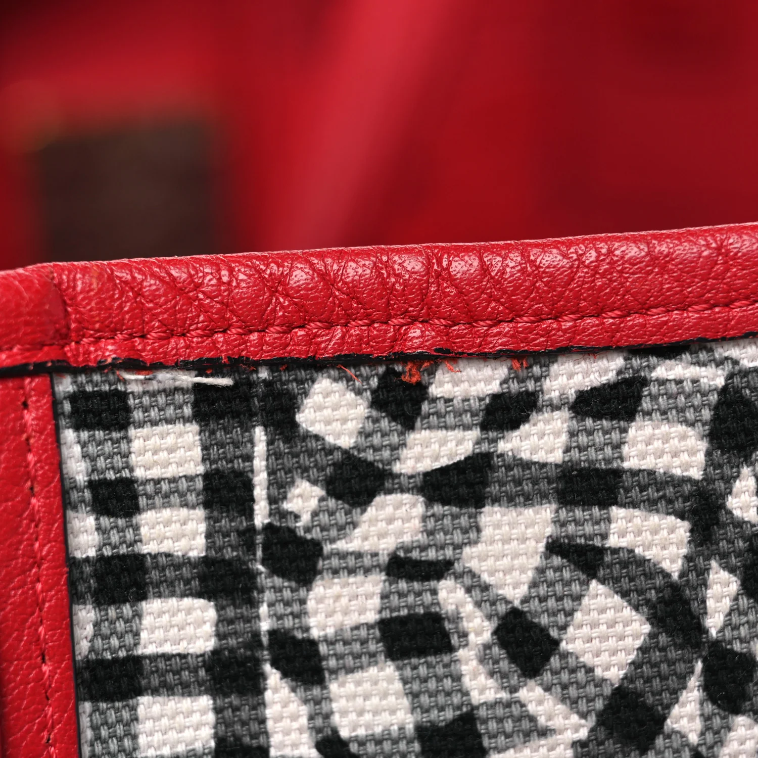 Visetos Medium Liz Reversible Shopper Tote Ruby Red - Top Club