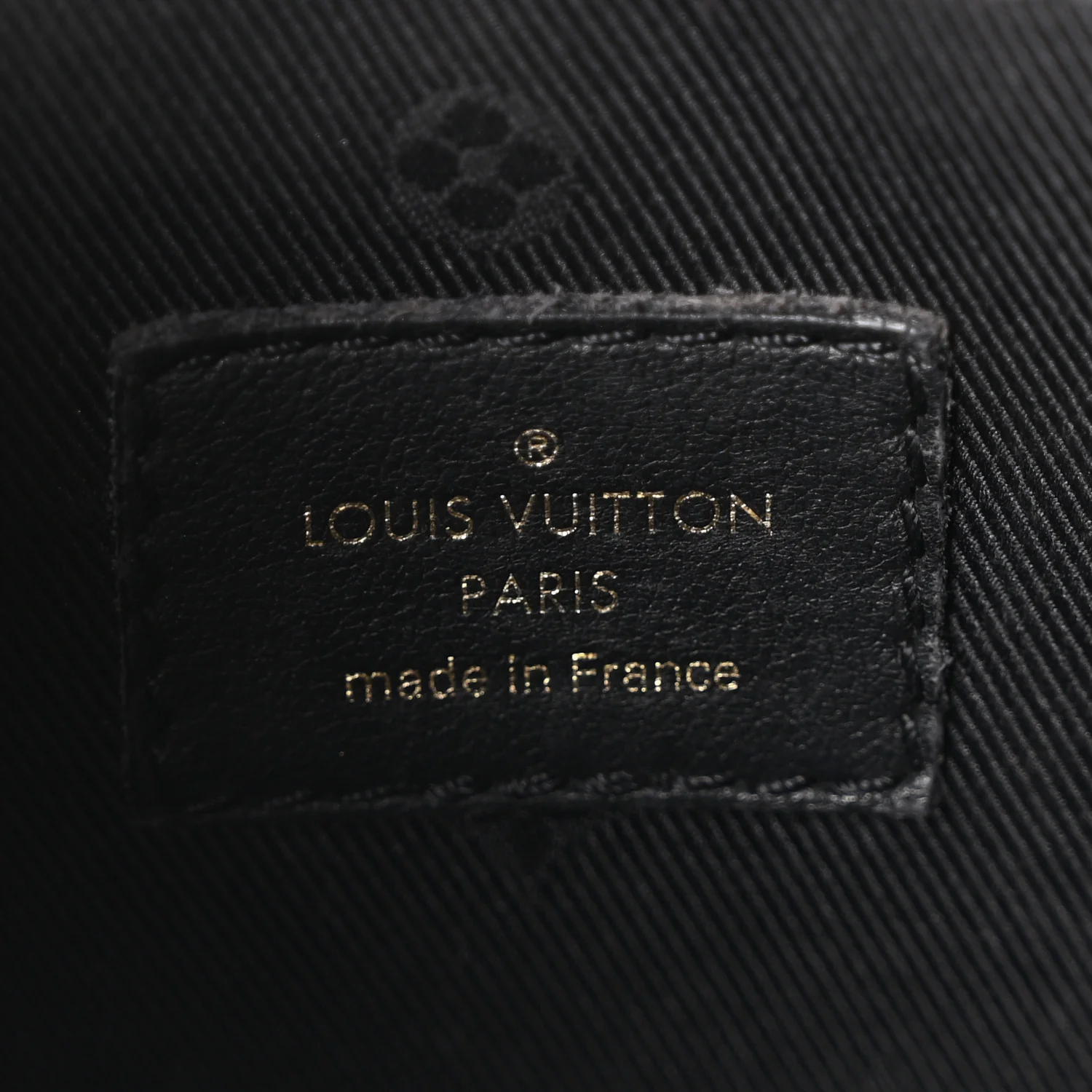 Calfskin Bubblegram Over The Moon Black - Top Club