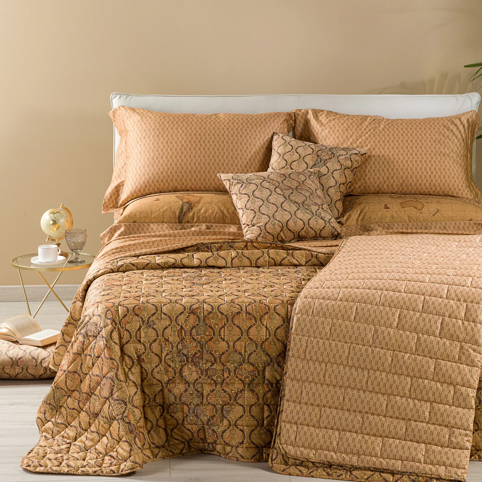 Quilted bodder in Cotton satin Geomorsettocuoio Double Double Alviero Martini 1st class