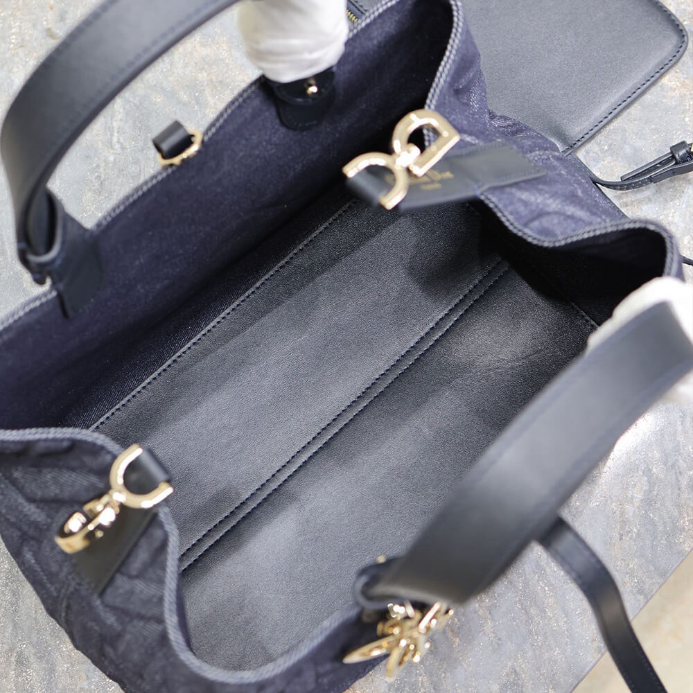 Medium Dior Toujours Bag - Top Club