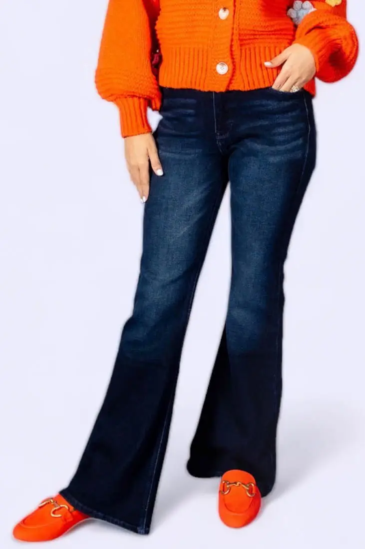 Stand Out High Rise Flare Jeans - ALJEGJ