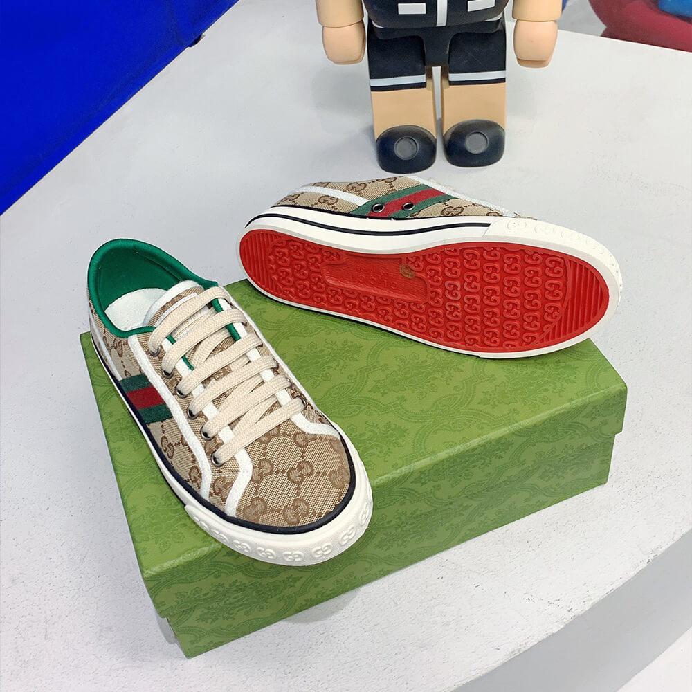 GUCCI Women s Gucci Tennis 1977 sneaker - Top Club