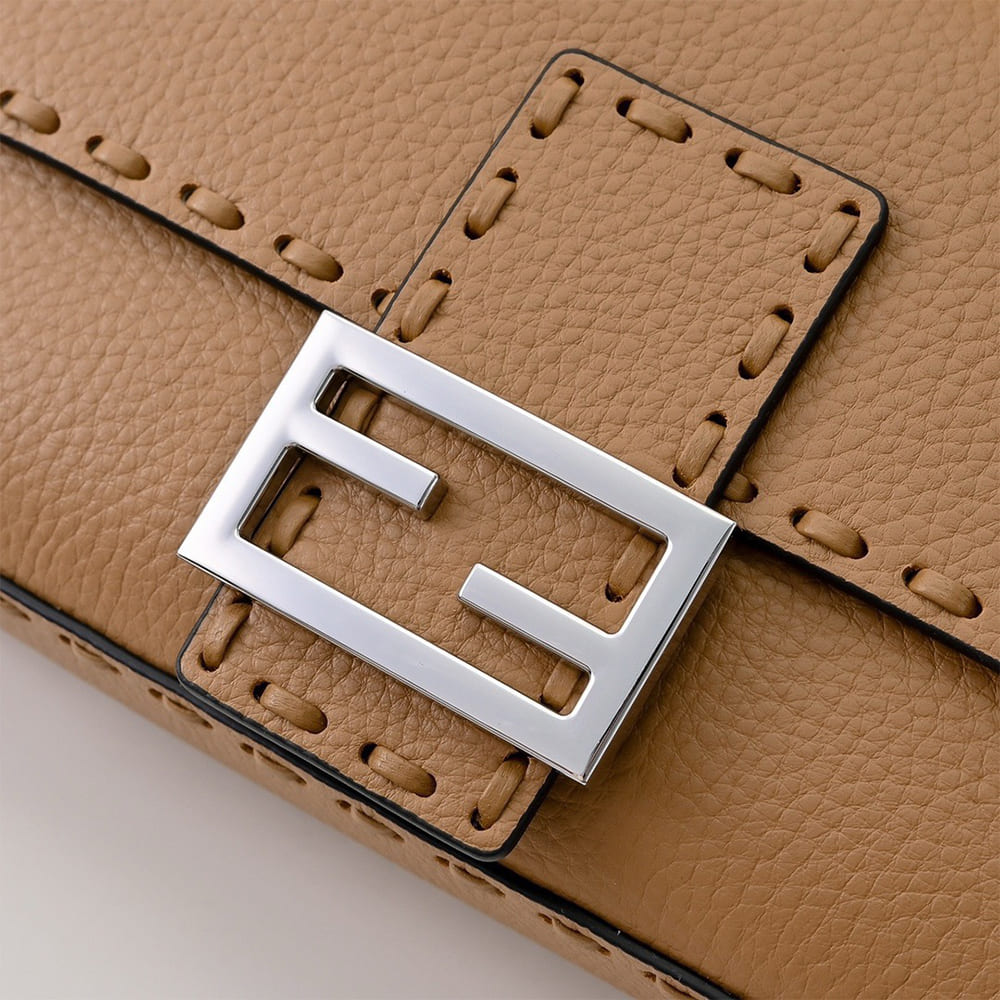 Fendi Baguette - Top Club