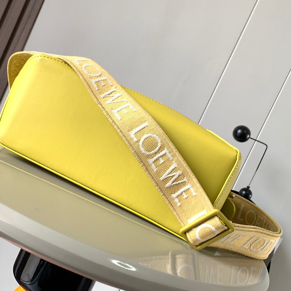 LOEWE Small Puzzle Bag - Top Club