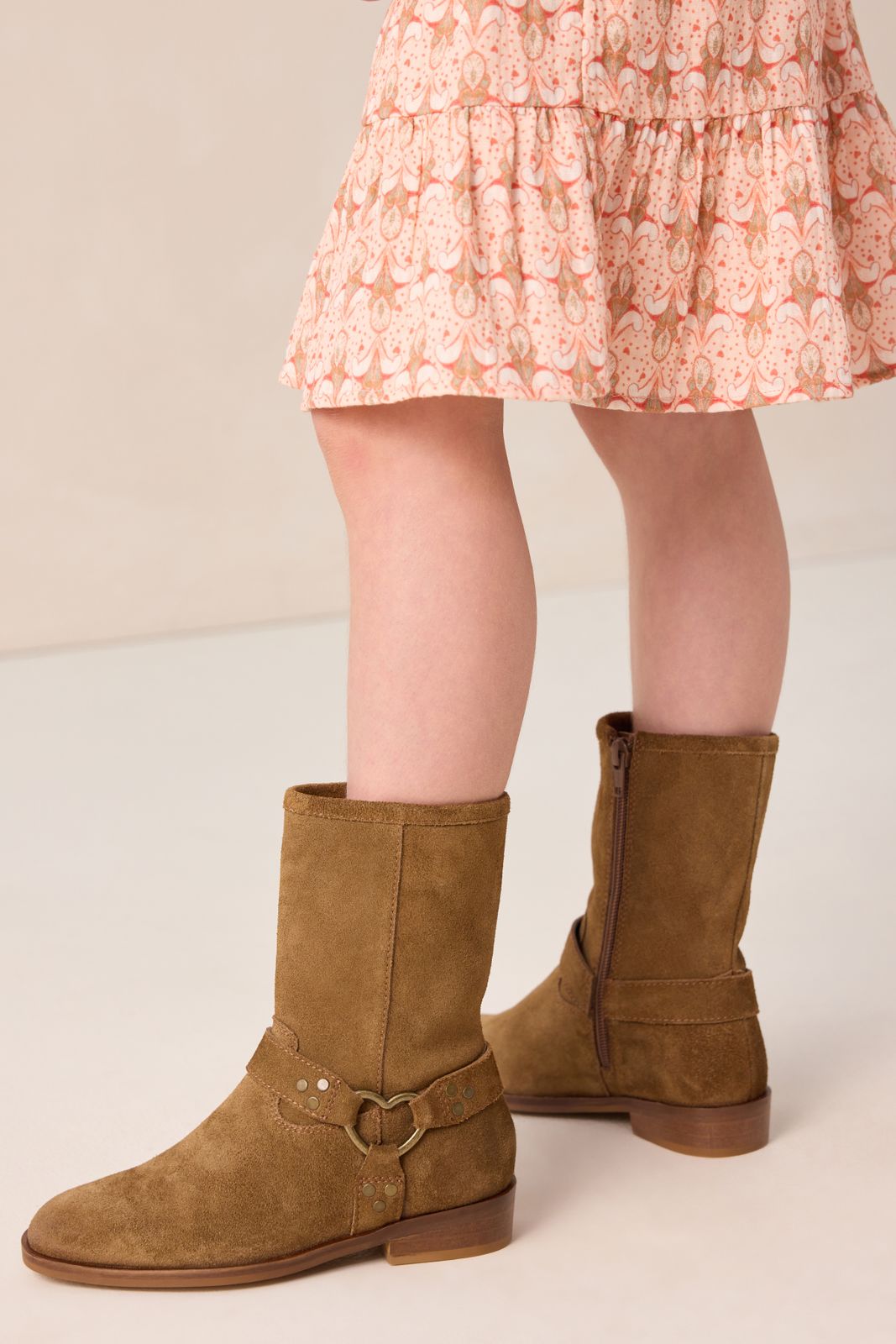 Bruine su&egrave;de laarzen