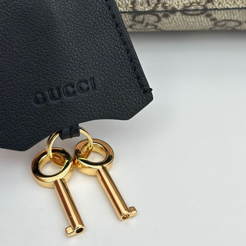 GUCCI PADLOCK GG MEDIUM SHOULDER BAG - Top Club