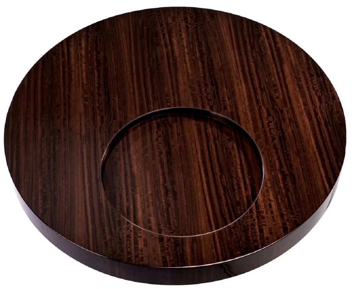 is a Europe-wide renowned producer and distributor of baroque furniture and a registered trademark with the German Patent and Trademark Office.