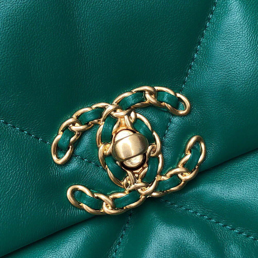 CHANEL 19 Handbag - Top Club
