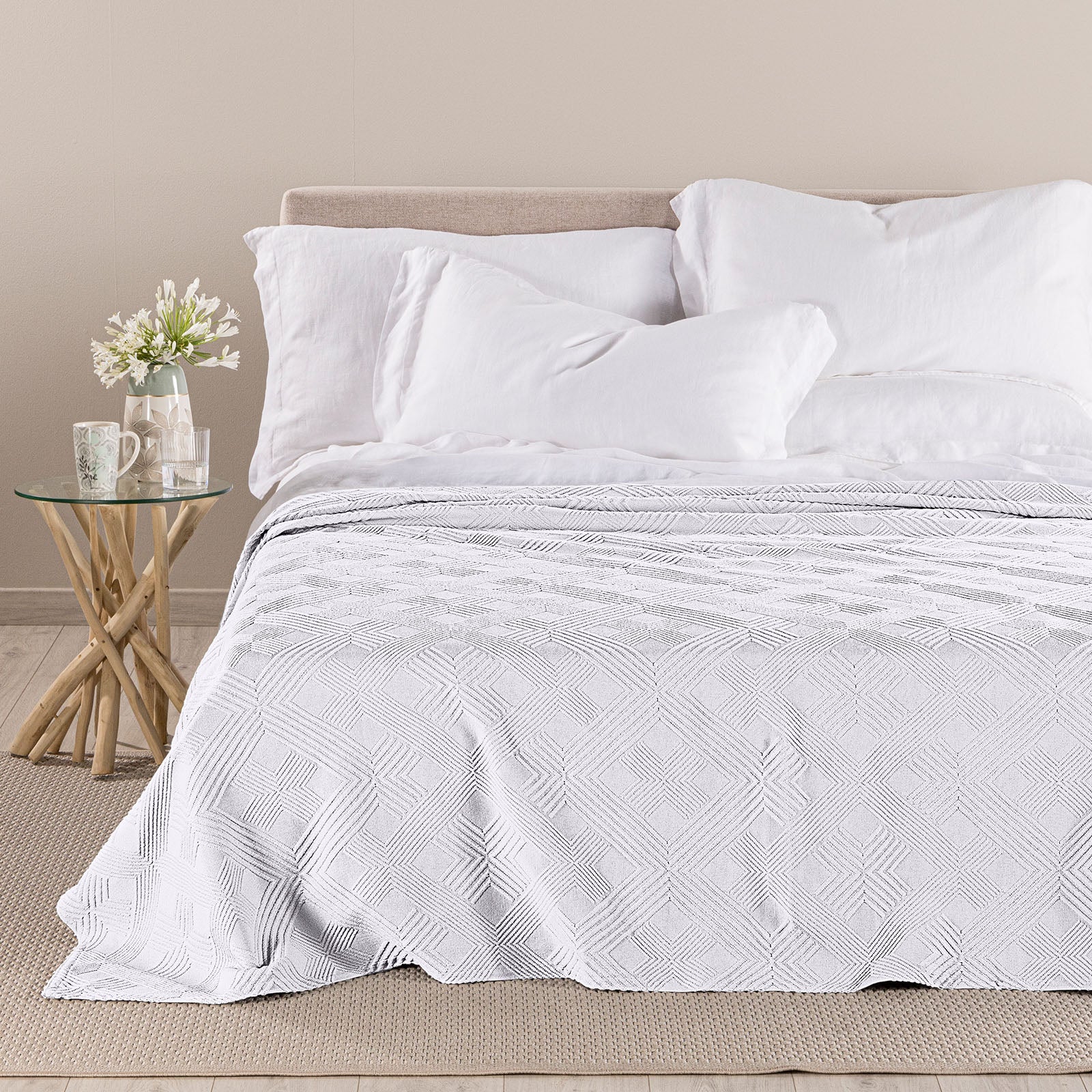 Copriletto Non Trapuntato In Raso Jacquard Garda Matrimoniale Bianco Primanatura