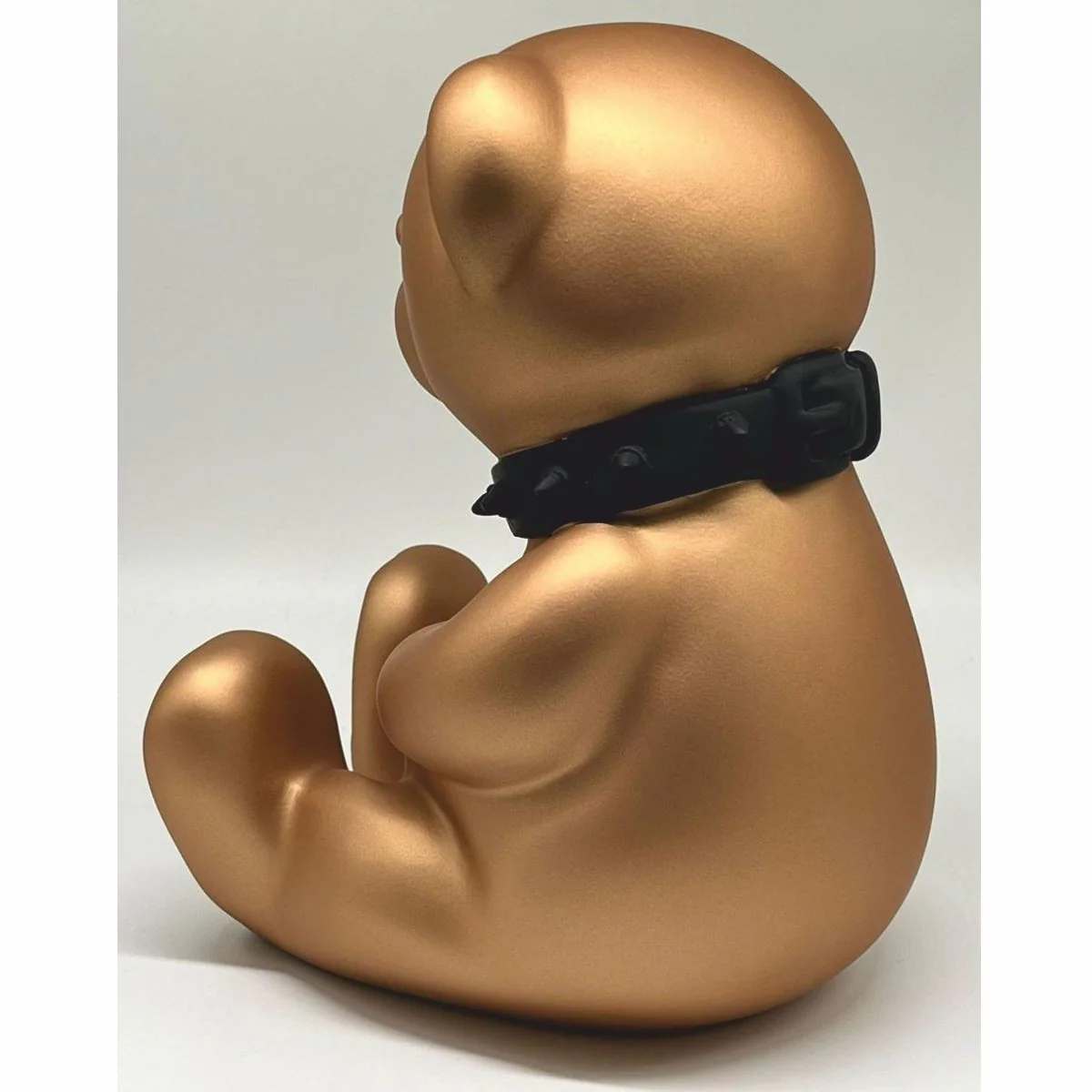 Decorative figure teddy bear with collar gold / black H. 31 cm - decorative sculpture