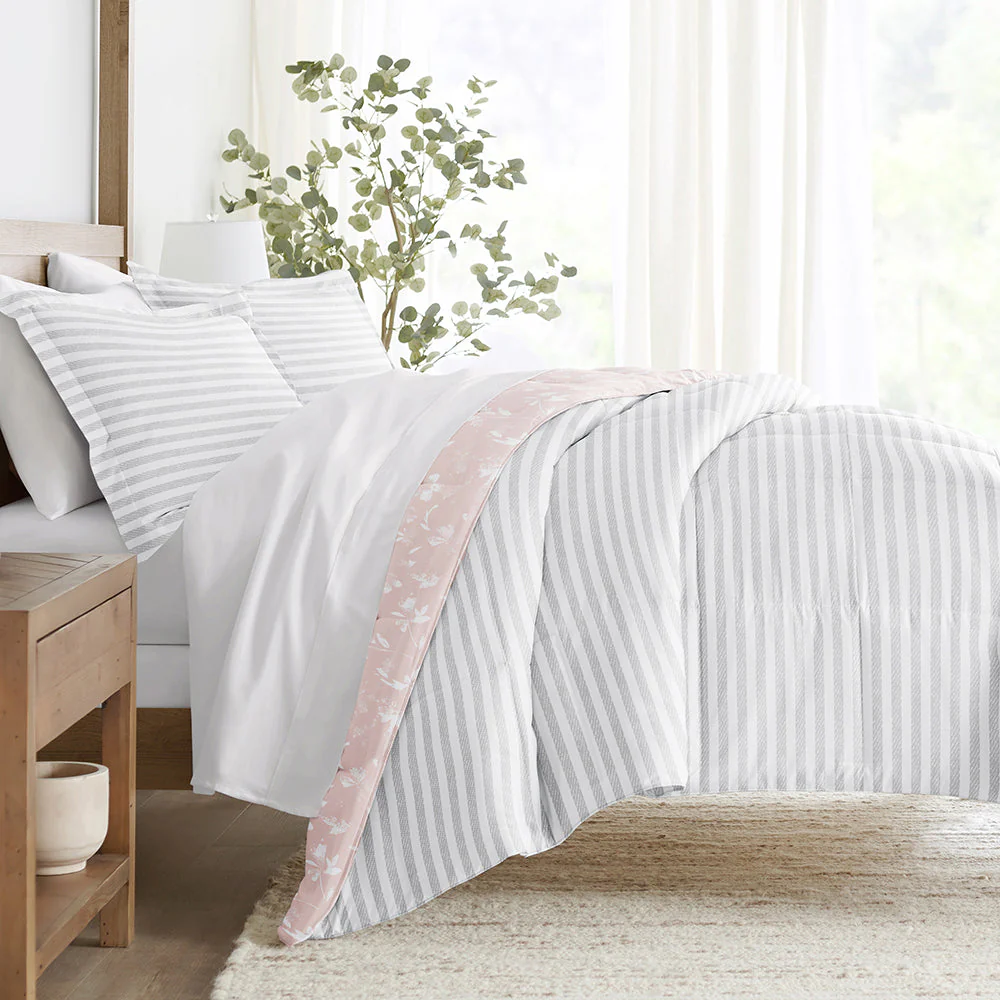 Pressed Flowers Reversible Down-Alternative Comforter Set (Sale)