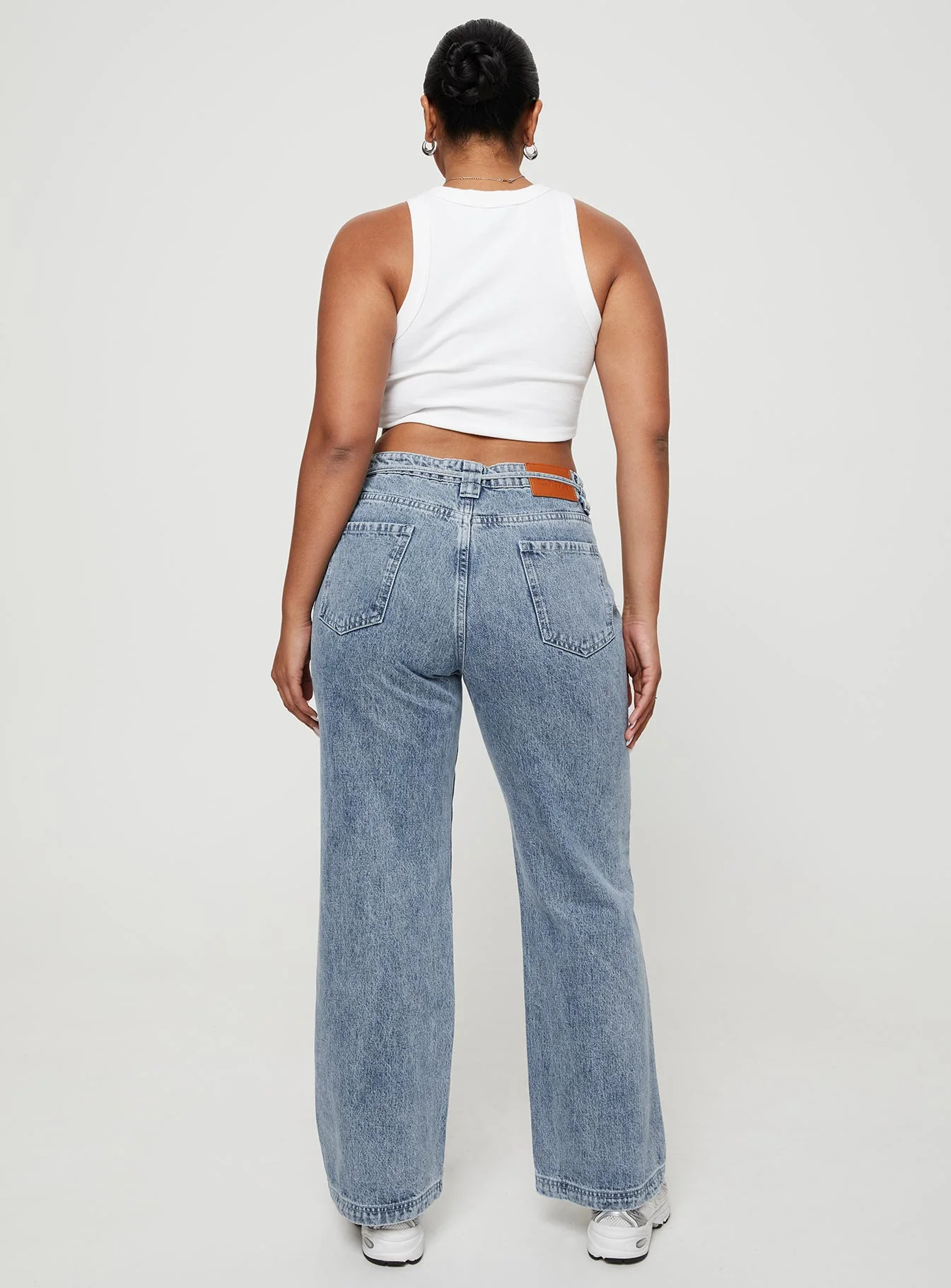 Pemberton High Rise Straight Leg Jeans Mid Wash Denim