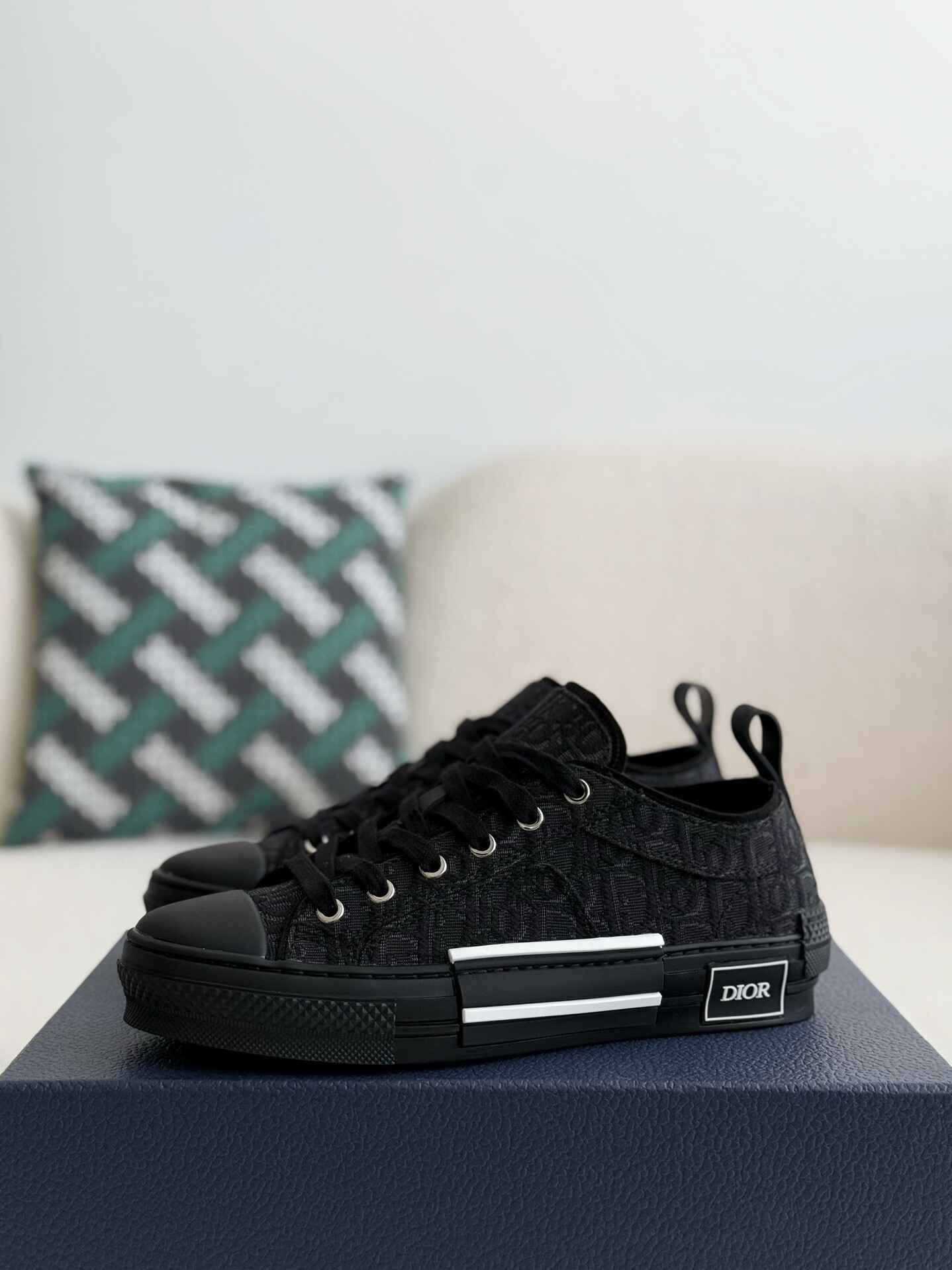 Dior Oblique B23 Black Low-Top Sneakers - Sneaker Replica Workshop