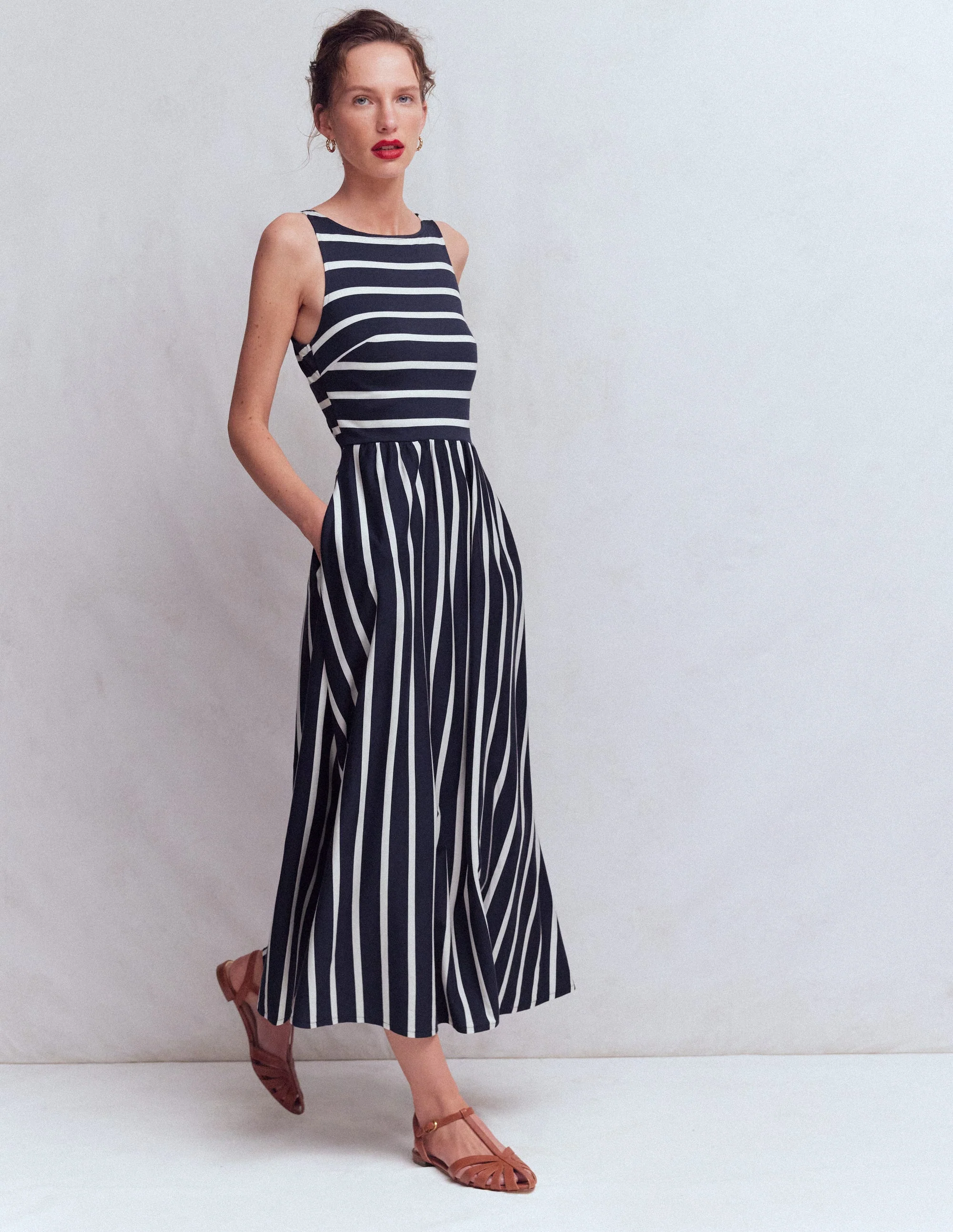 Saoirse Gesmoktes Jerseykleid-Marineblau, Naturweiß Gestreift