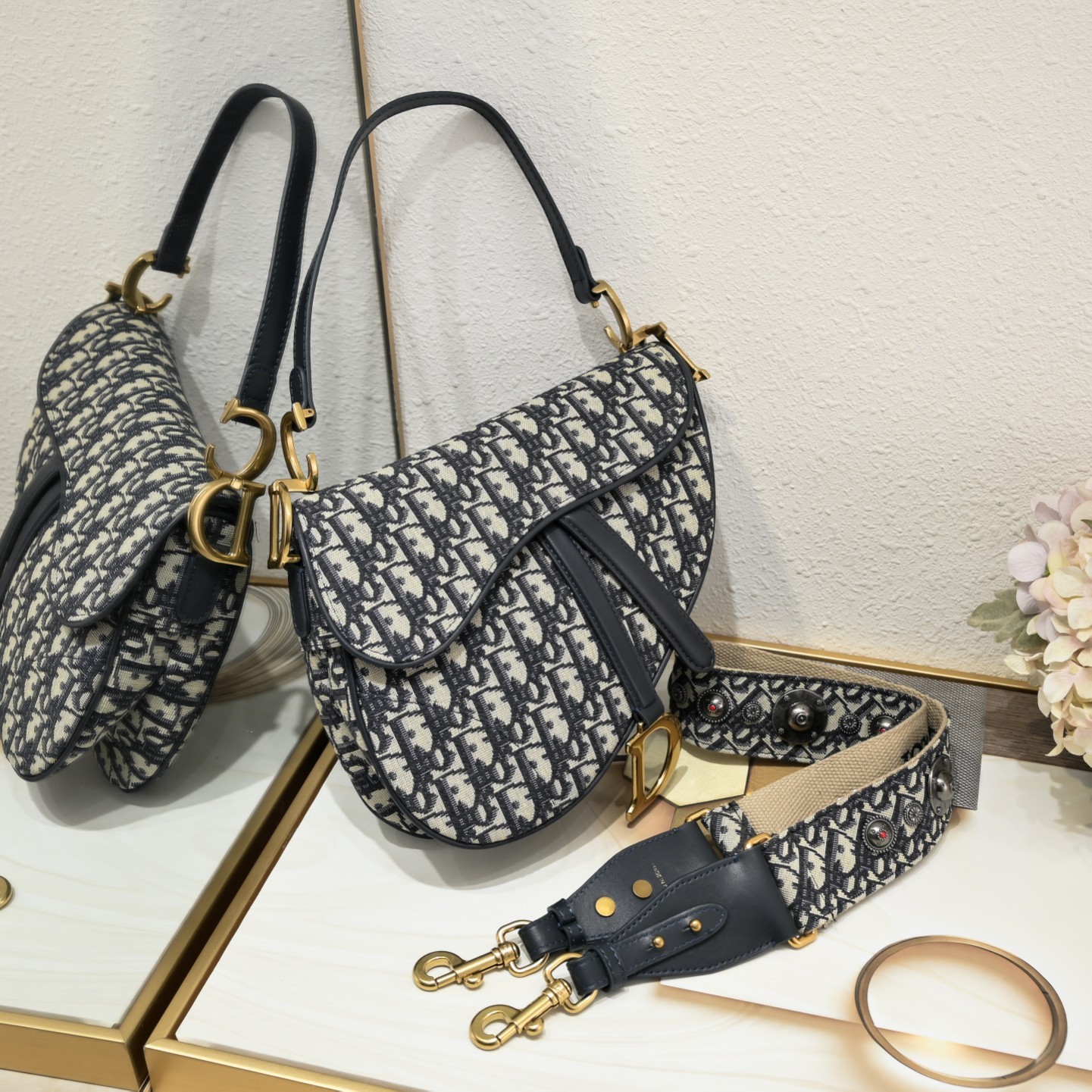 D saddle Be a classic with classics crossbody bag - Top Club