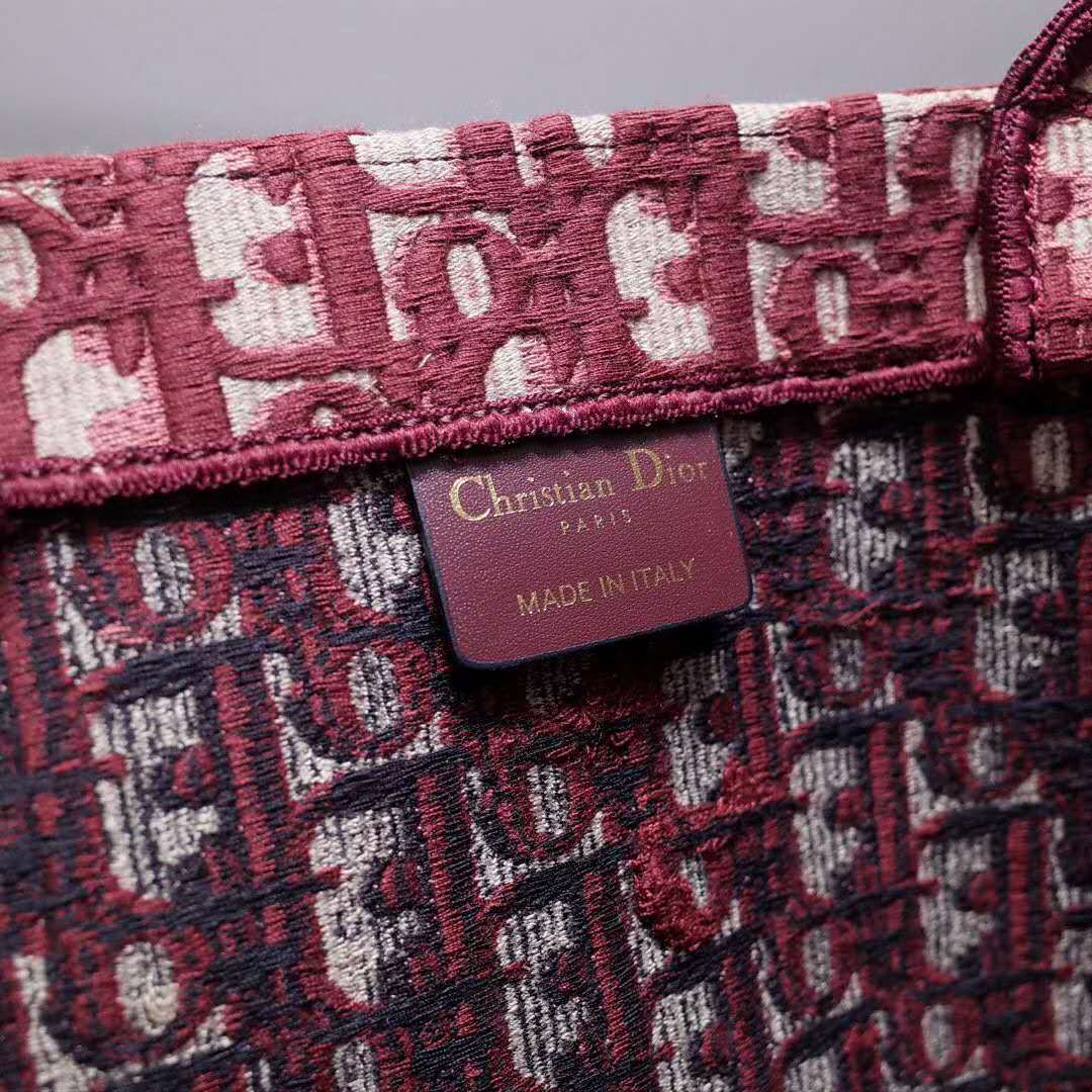 CD Unisex CD Book Tote Maroon CD Oblique Embroidered Velvet - Top Club