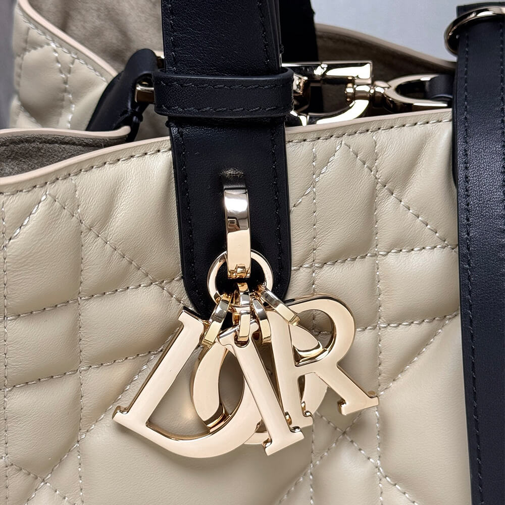 Medium Dior Toujours Bag - Top Club