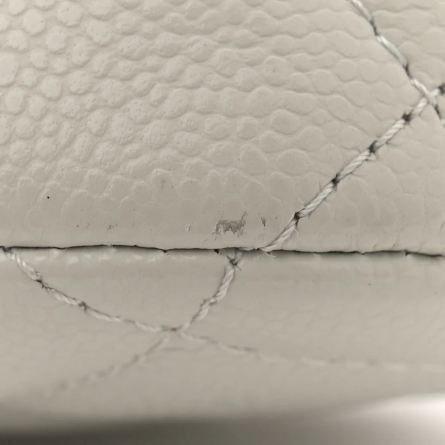 Caviar Quilted Classic Clutch With Chain Light Grey - Top Club