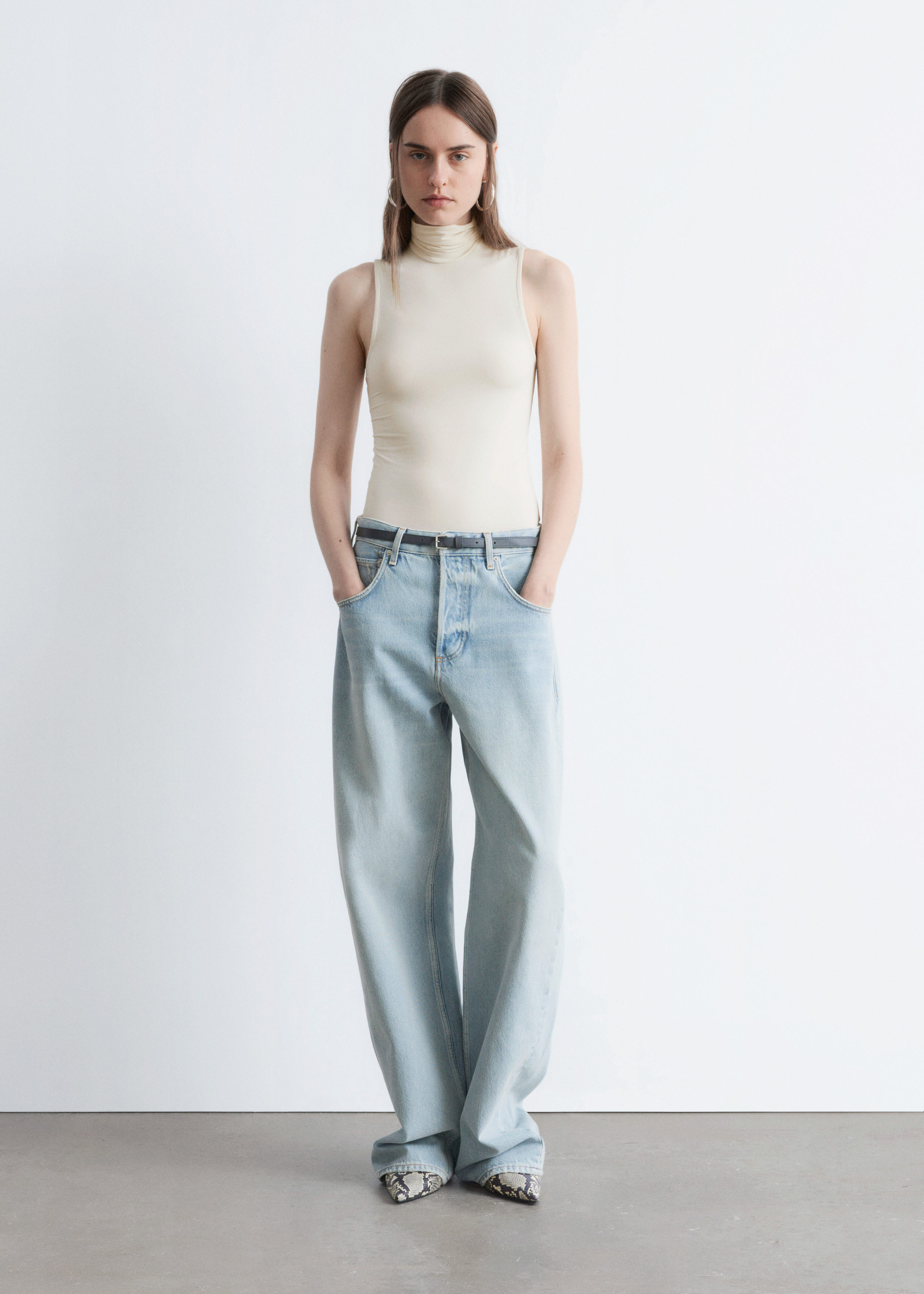 & Other Stories SLEEVELESS TURTLENECK TOP