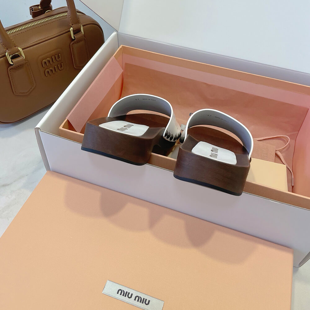 MiuMiu Patent leather clogs - Top Club