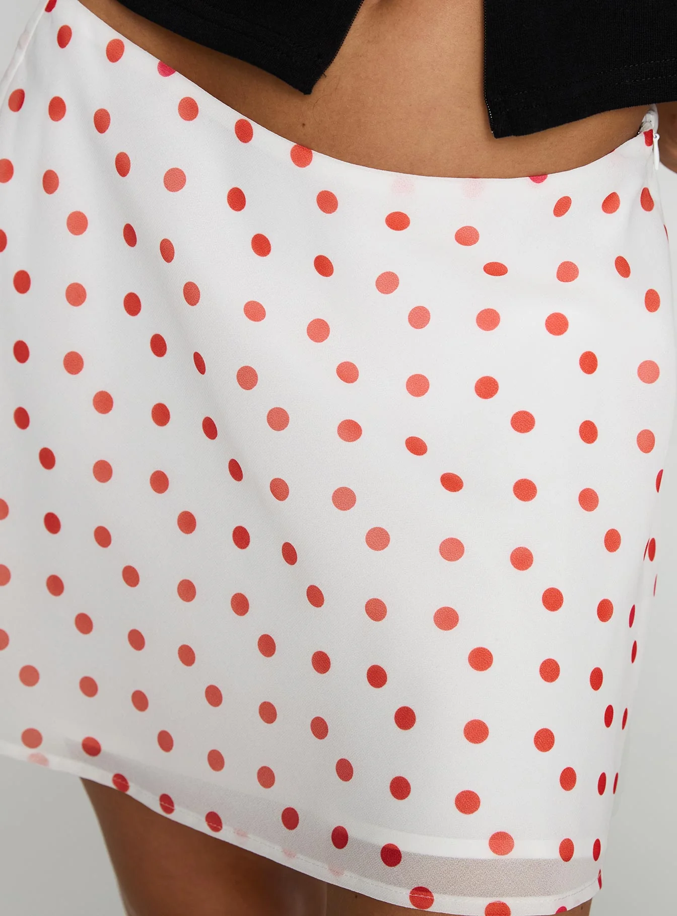 Dapple Bias Mini Skirt White / Red Polka