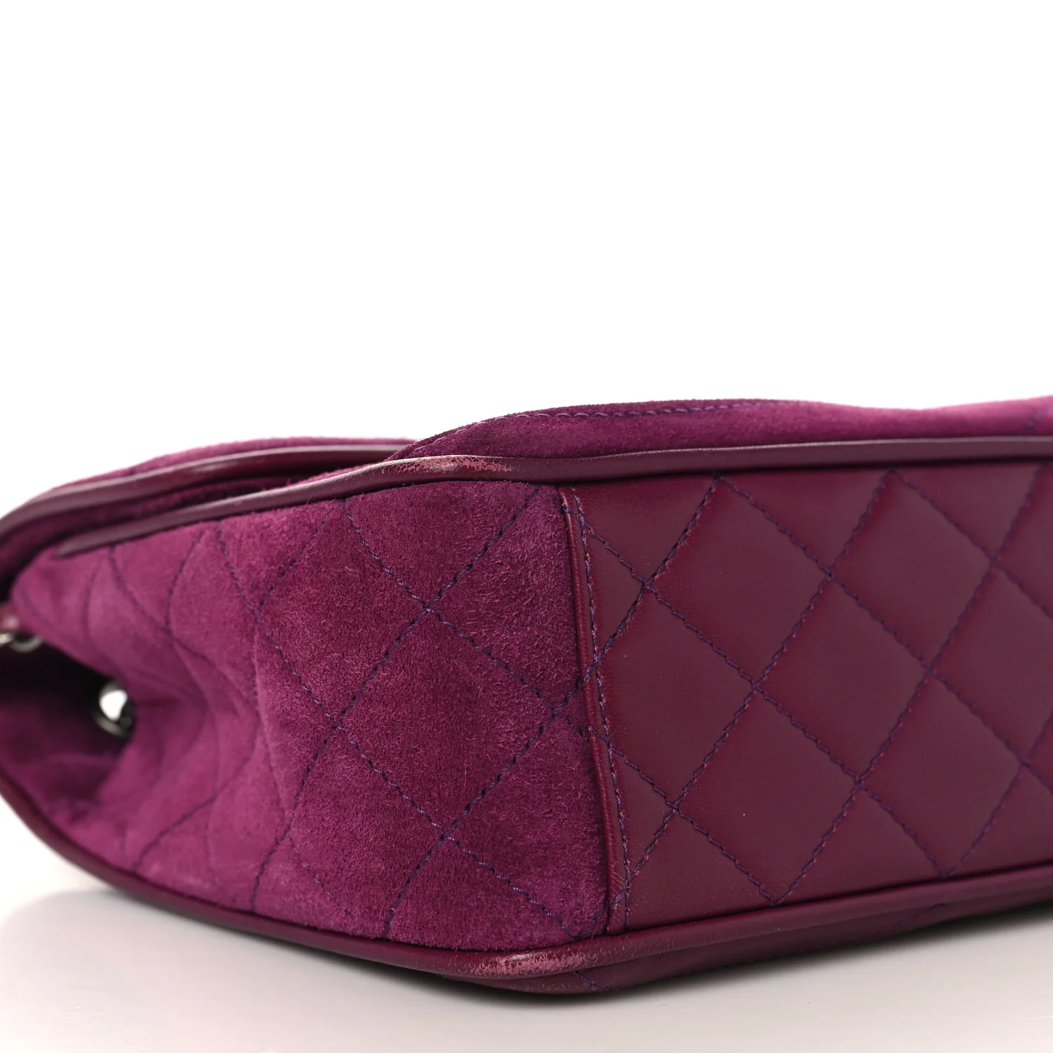 Suede Lambskin Scallop Quilted Medium Pagoda Flap Purple - Top Club