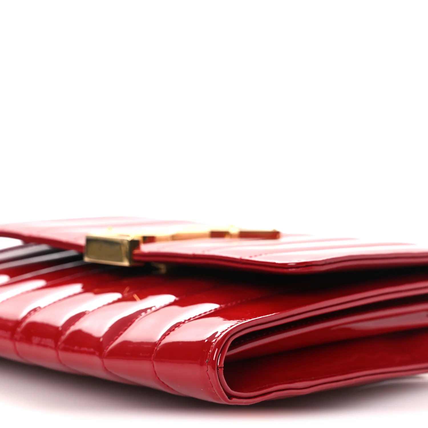 Patent Calfskin Matelasse Vicky Chain Wallet Rouge Eros - Top Club