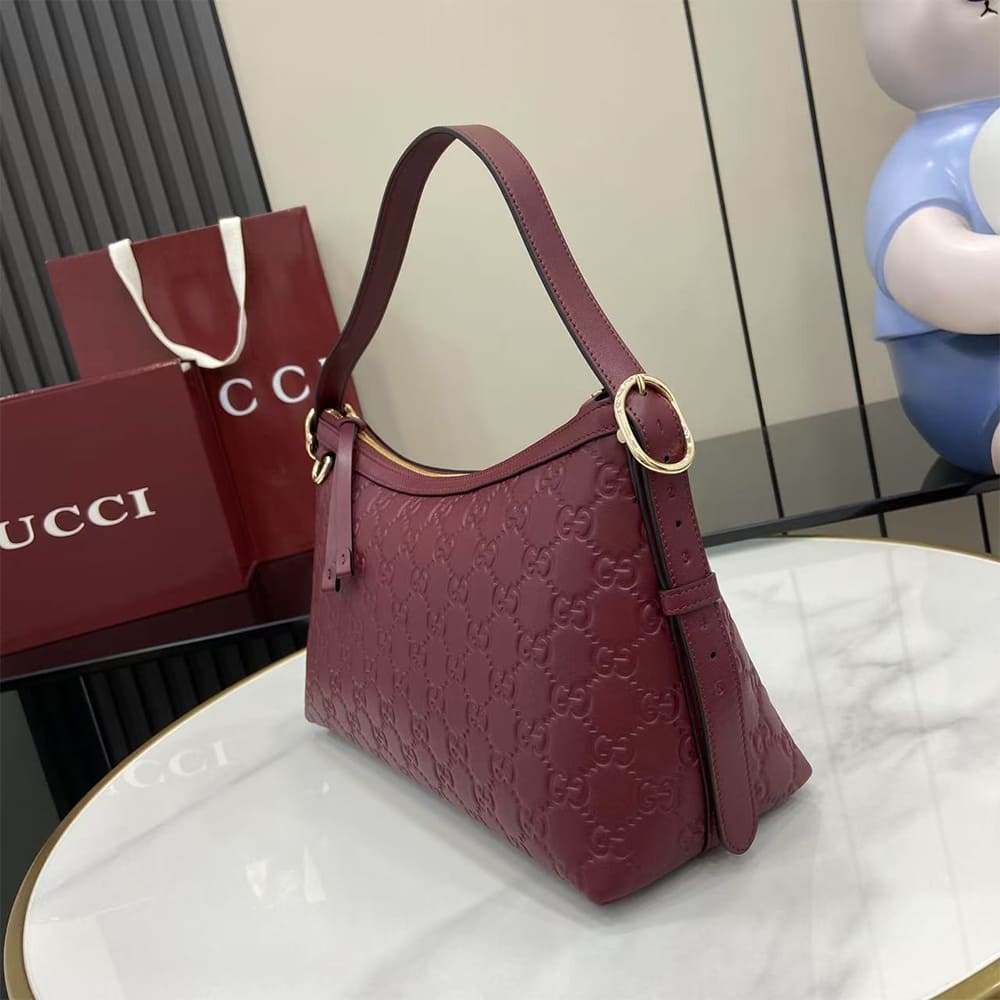 GG Emblem medium shoulder bag - Top Club