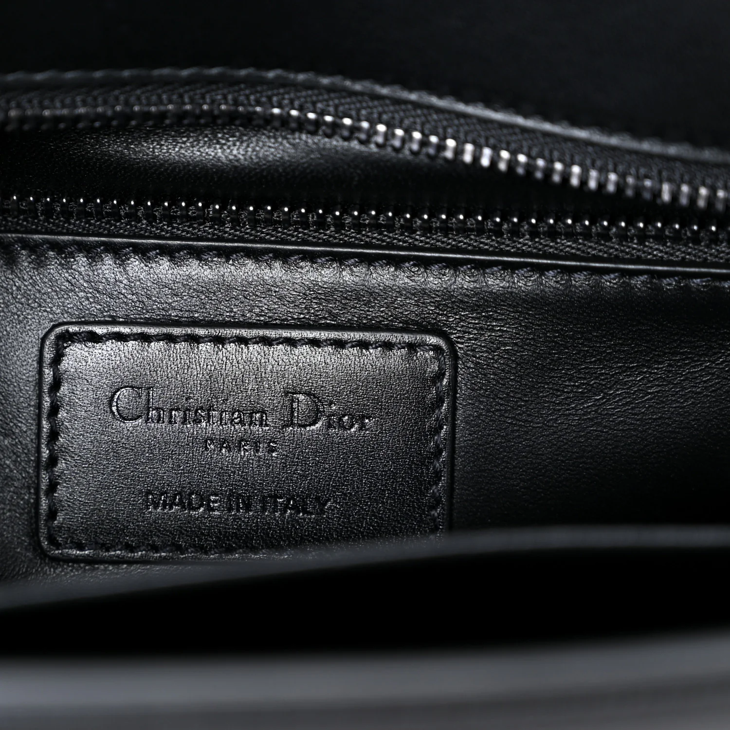 Box Calfskin 30 Montaigne Flap Bag Black - Top Club