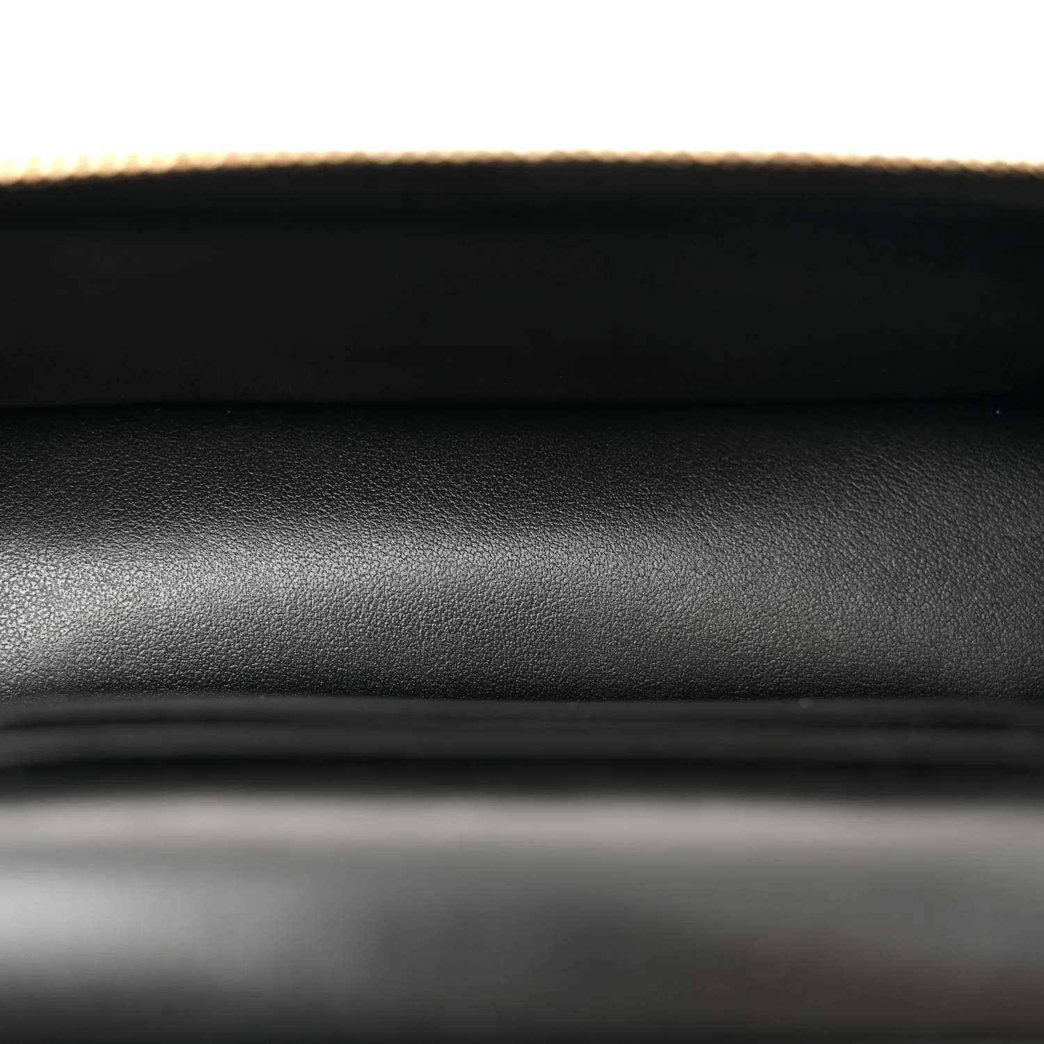 Caviar Quilted Top Handle Slim Vanity With Chain Black - Top Club