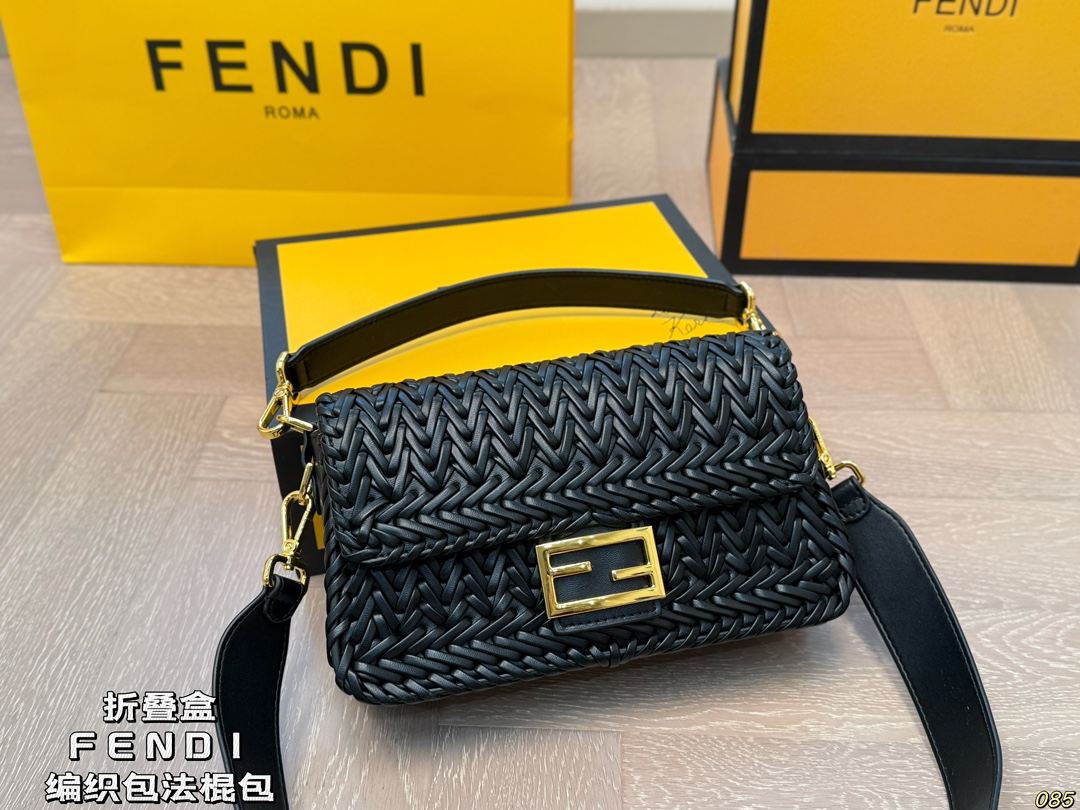 Fen new arrival Baguette bag size: 26 * 15 cm - Top Club