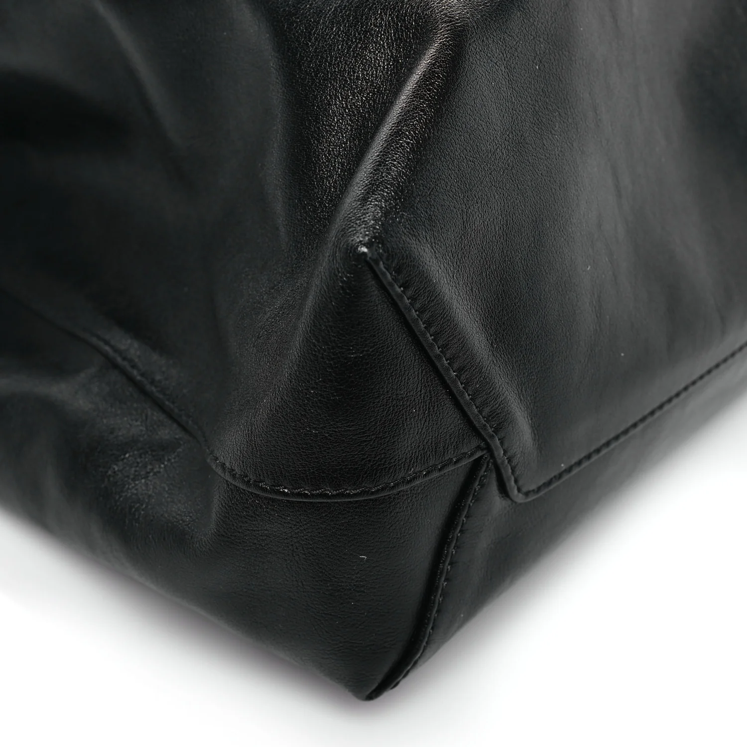 Calfskin Monogram Atlantis Vibe MM Black - Top Club