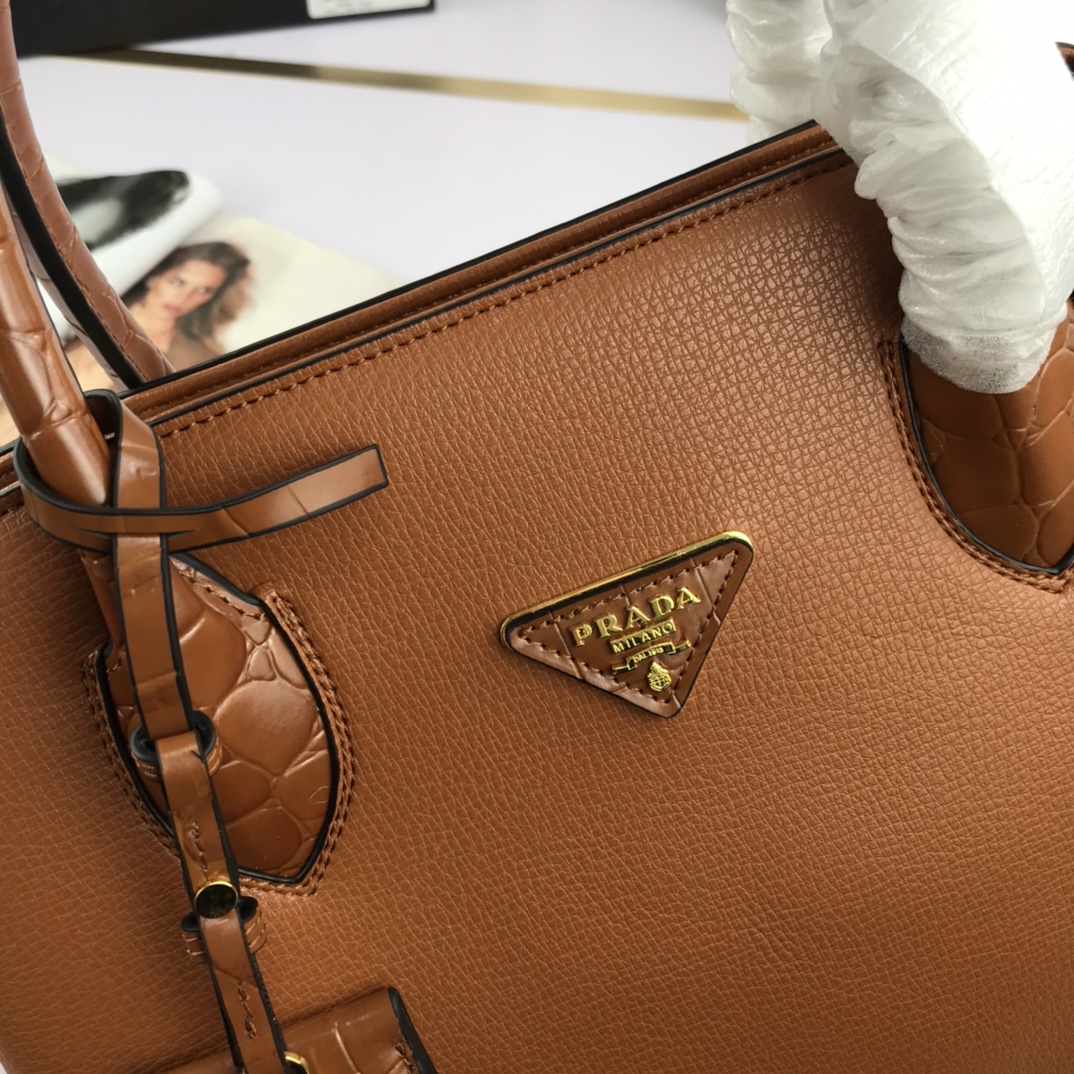 Pra new arrival bag 66153  size: 30*24*14 cm - Top Club