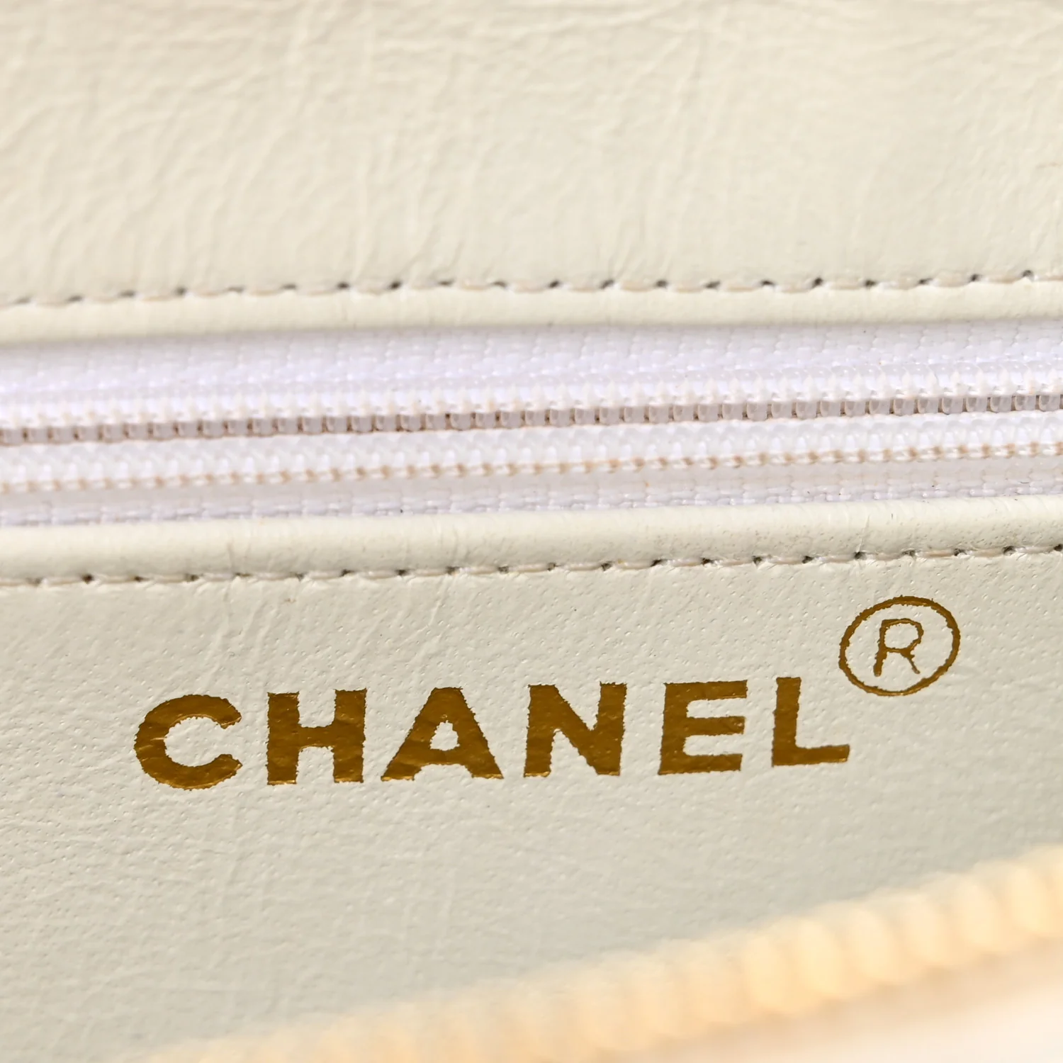 Caviar Quilted Shoulder Bag White - Top Club