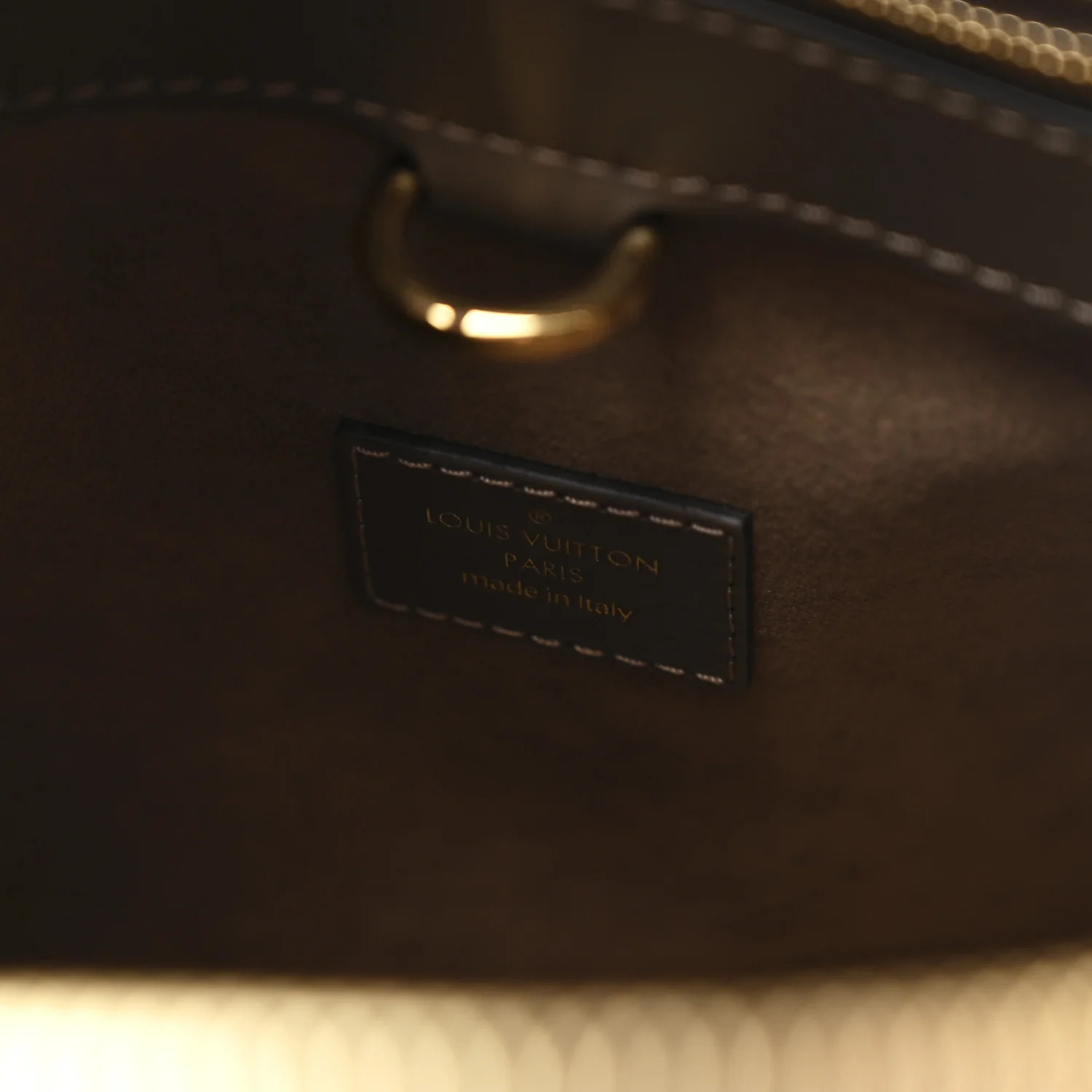Taurillon Calfskin Vendome MM Earth - Top Club