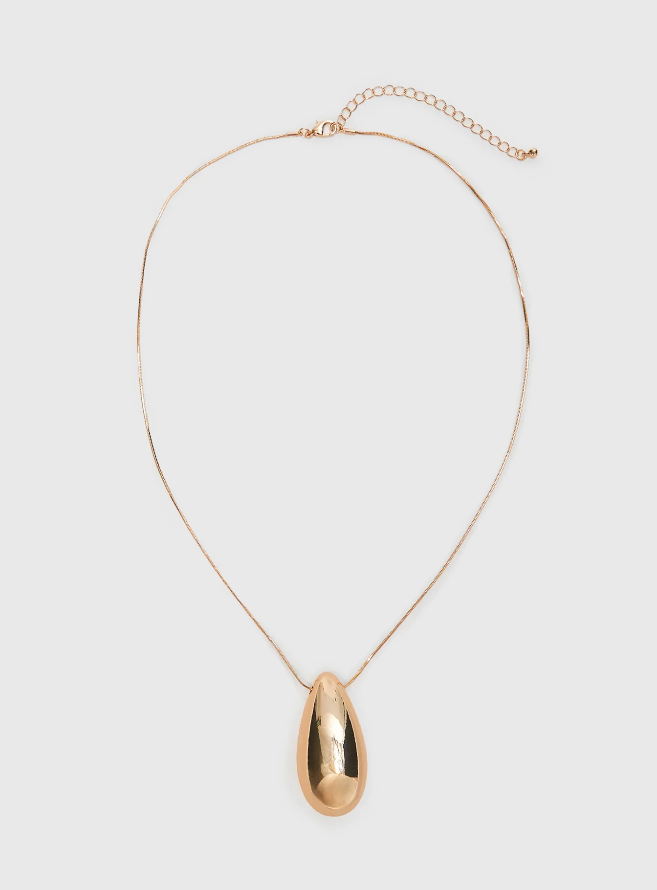 Attracted Pendant Necklace Gold