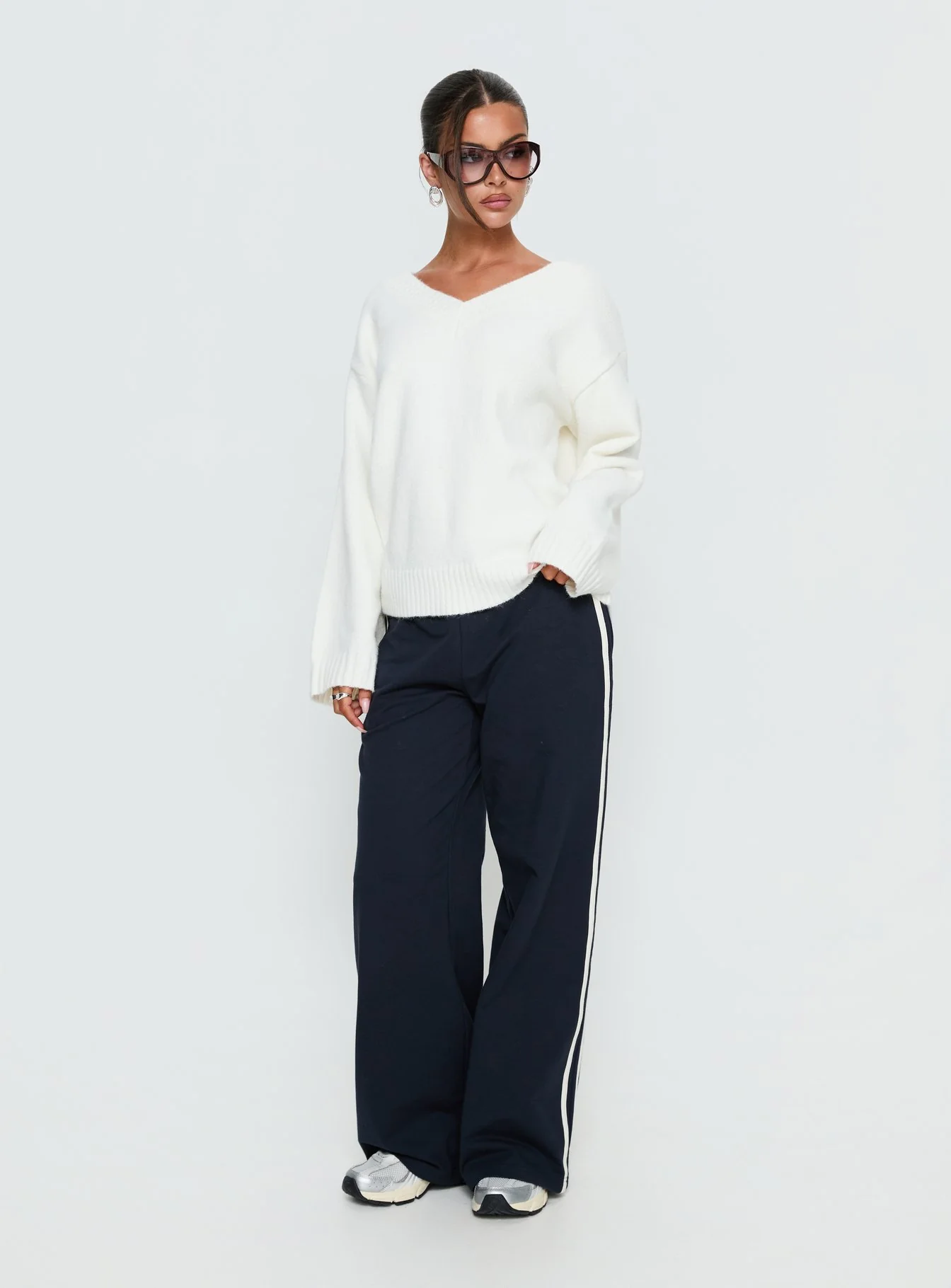 Kaileigh V Neck Knit Sweater Cream