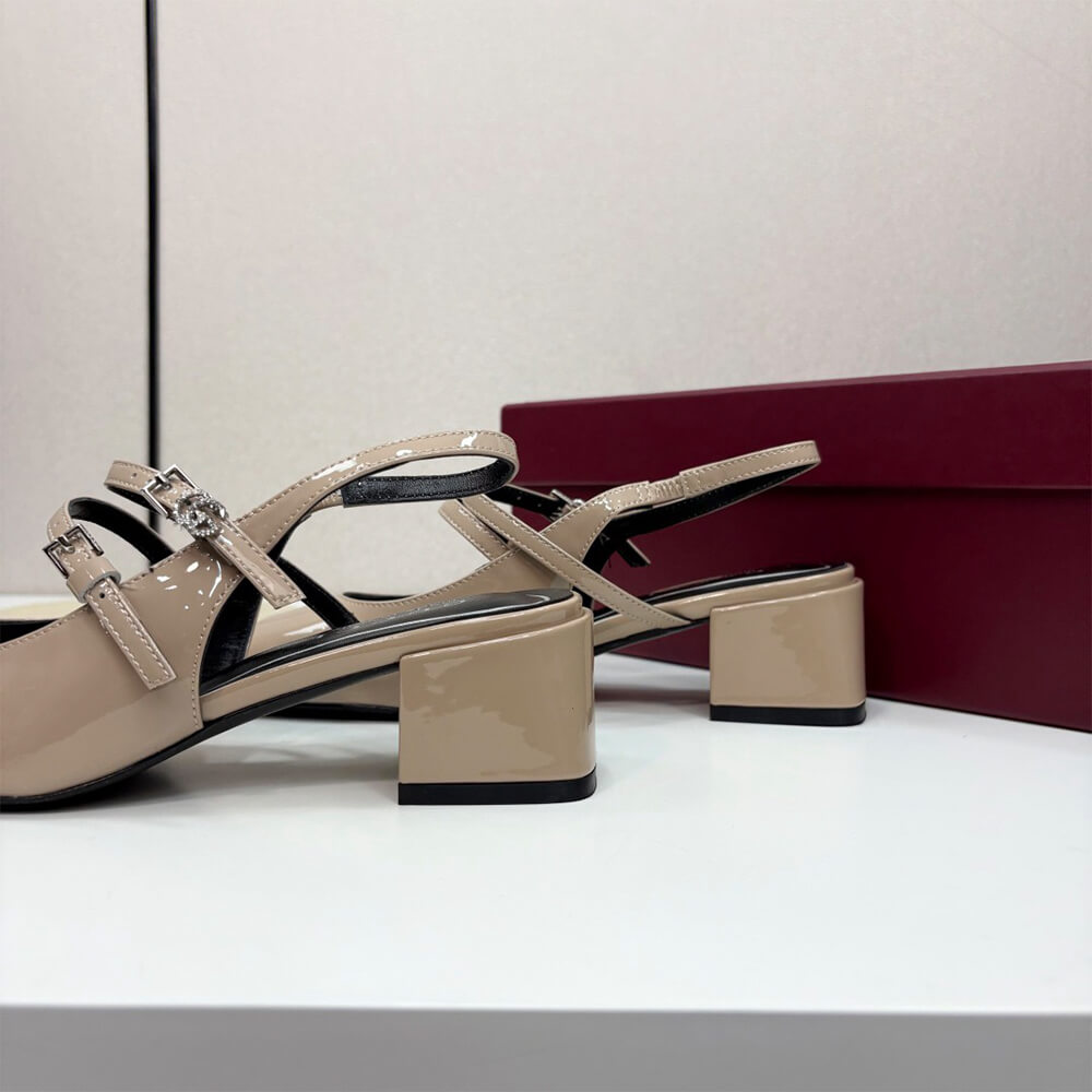 Gucci Women s pump with Double G - Top Club