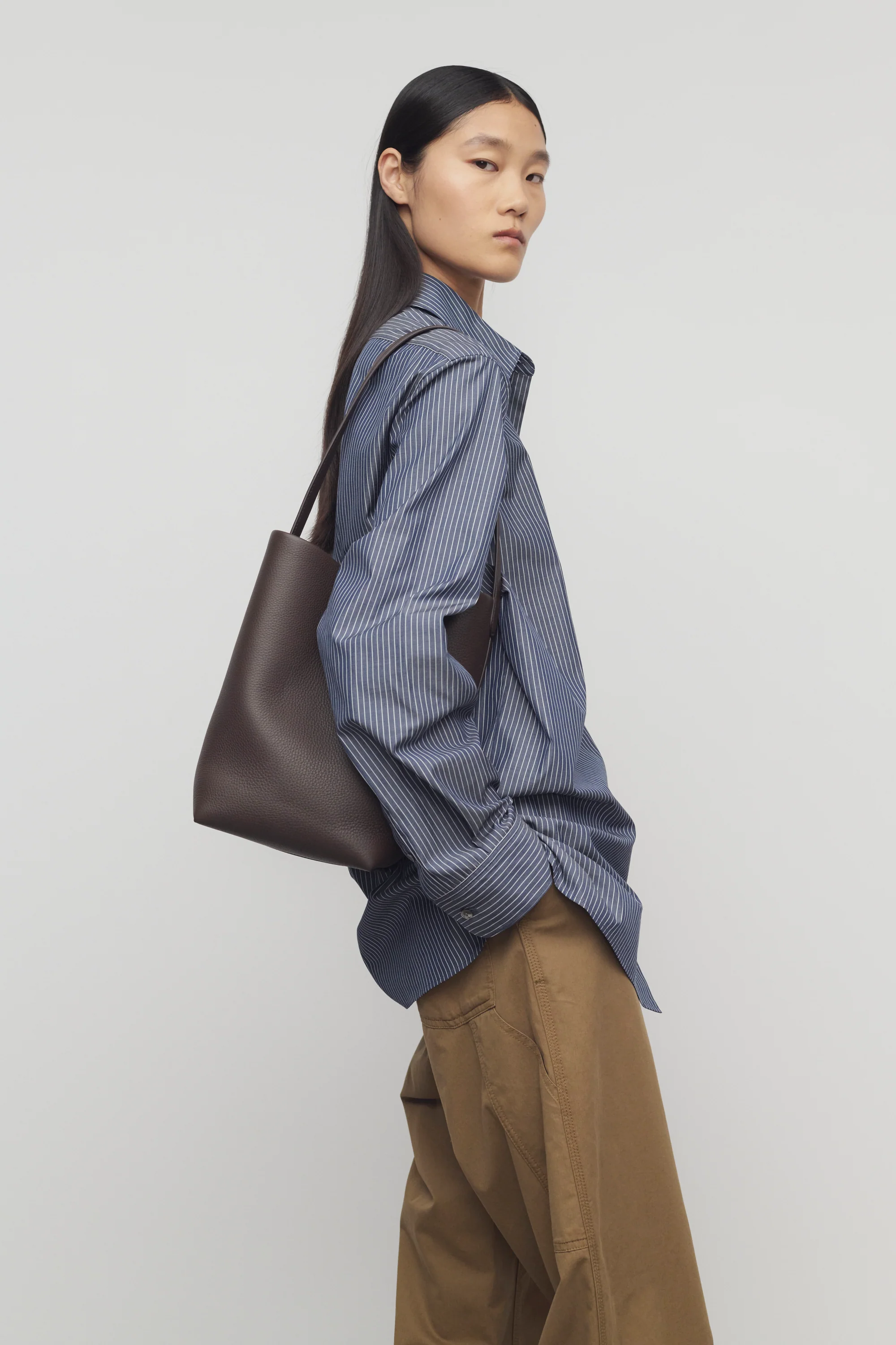 Medium N/S Park Tote Bag in Leather - Top Club