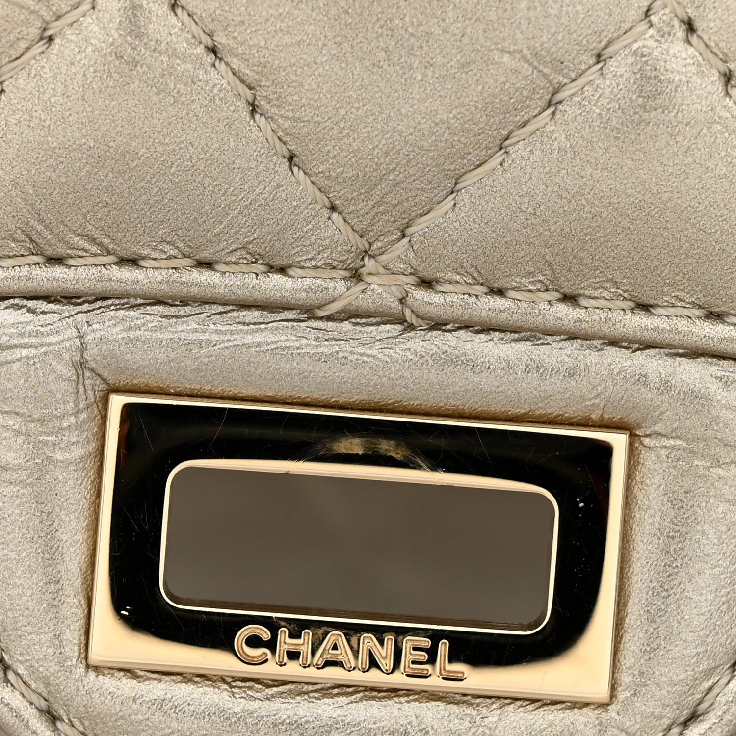 Metallic Aged Calfskin Quilted 2.55 Reissue 225 Flap Pale Gold - Top Club