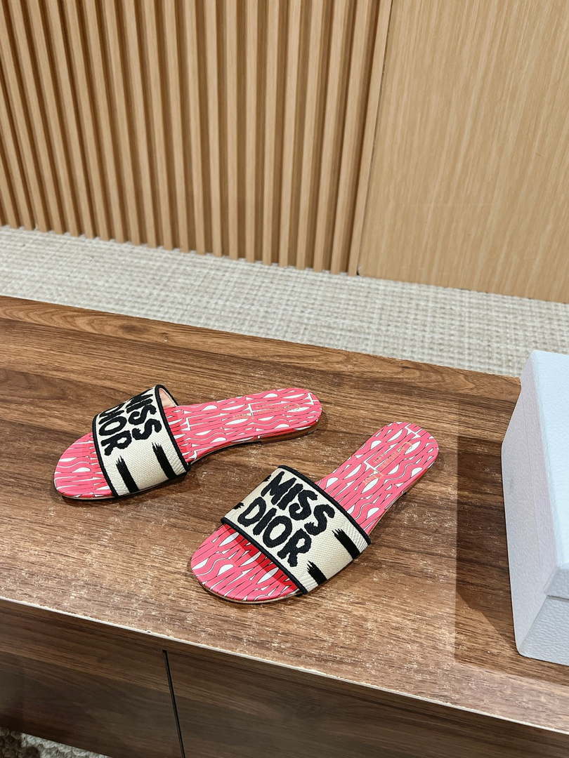 Dior KCO109EZO Dway Slide Embroidered Cotton and Pink Miss Dior Allover Motif Shoes D82986 - Sneaker Replica Workshop